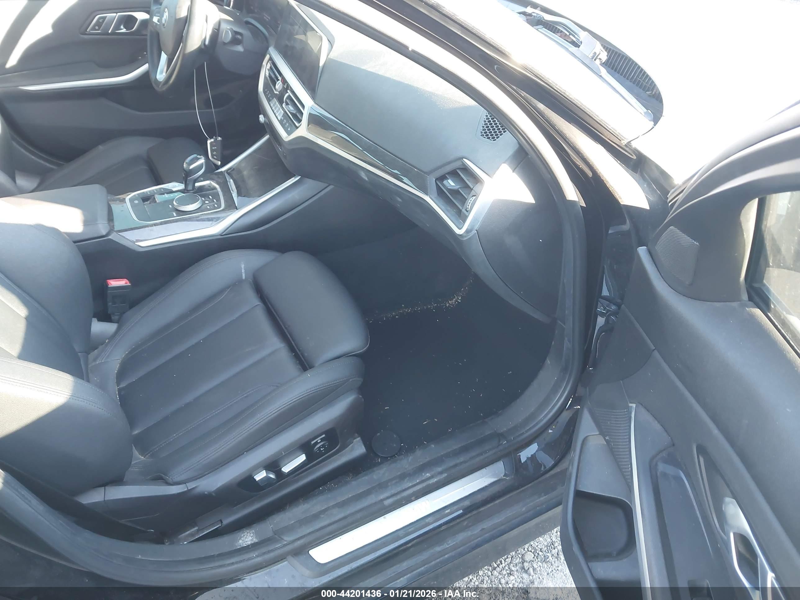 BMW 330I image 5