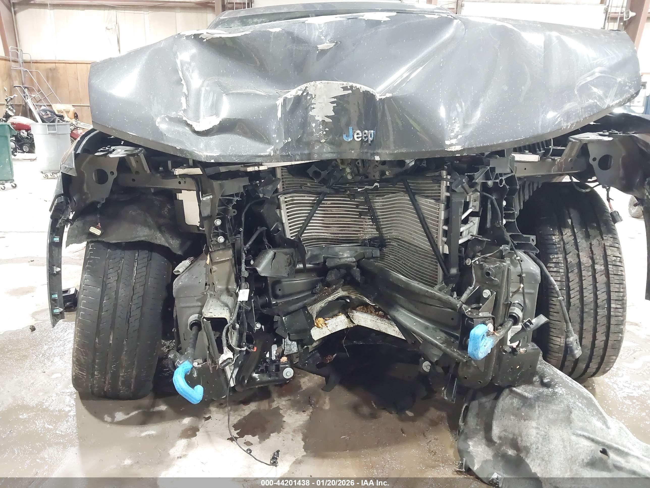 JEEP GRAND image 6
