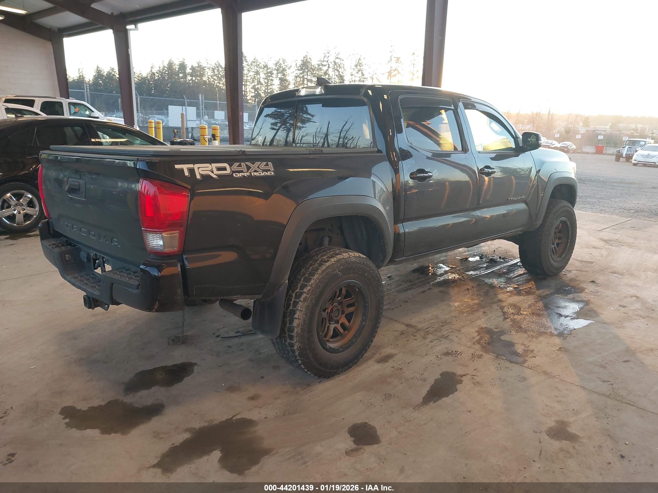 TOYOTA TACOMA image 4