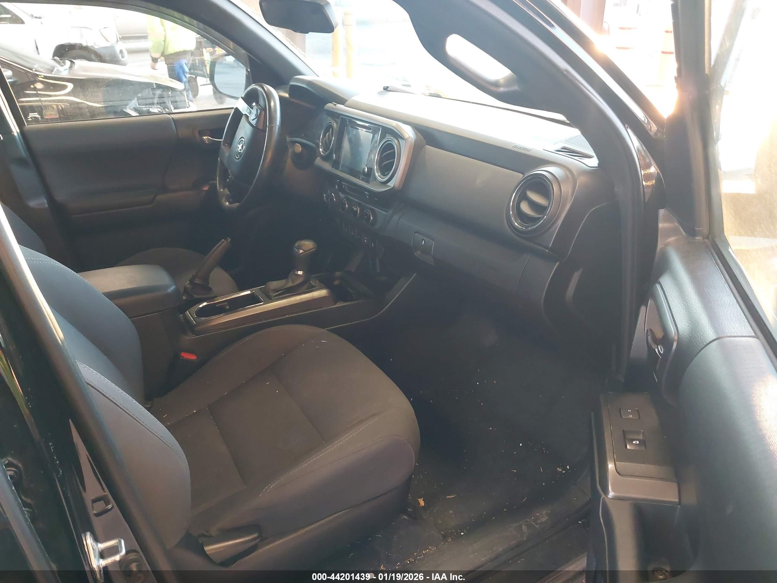 TOYOTA TACOMA image 5