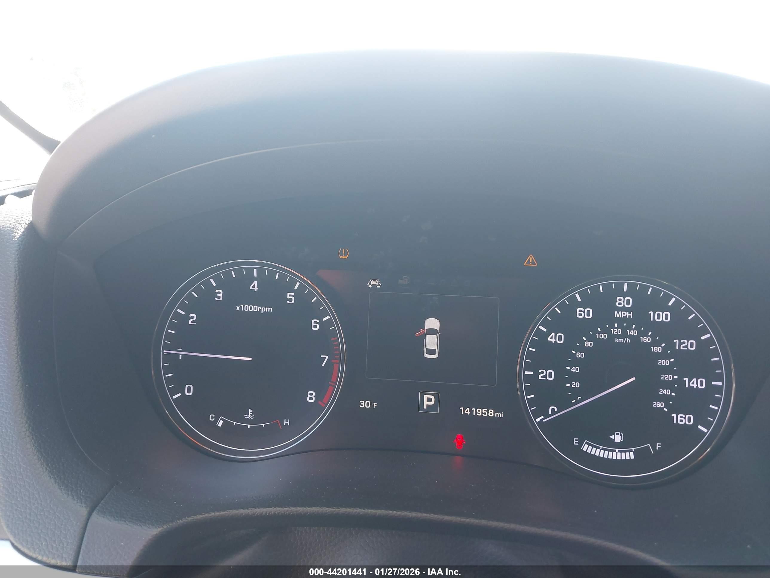 HYUNDAI GENESIS image 7