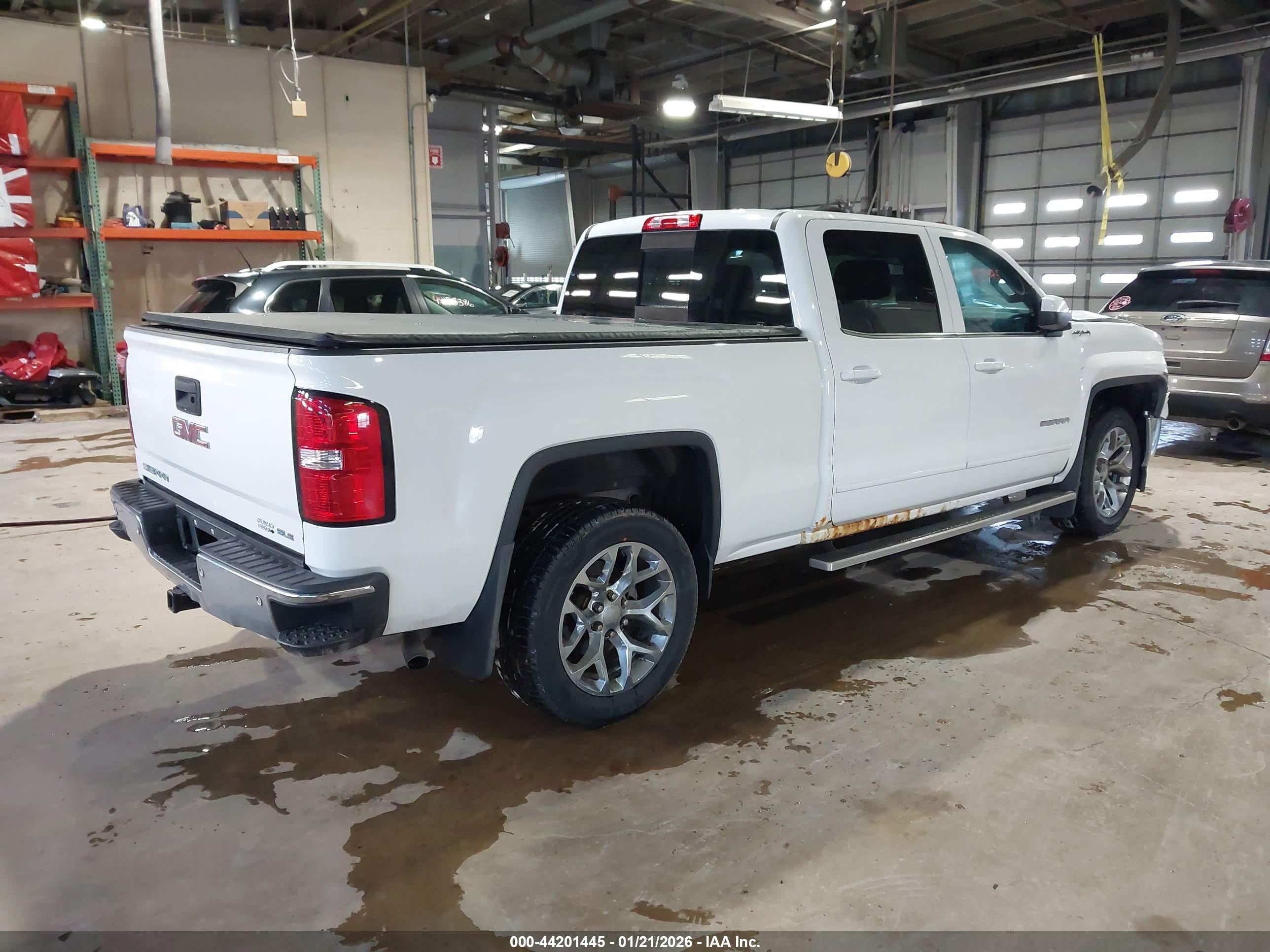 GMC SIERRA image 4