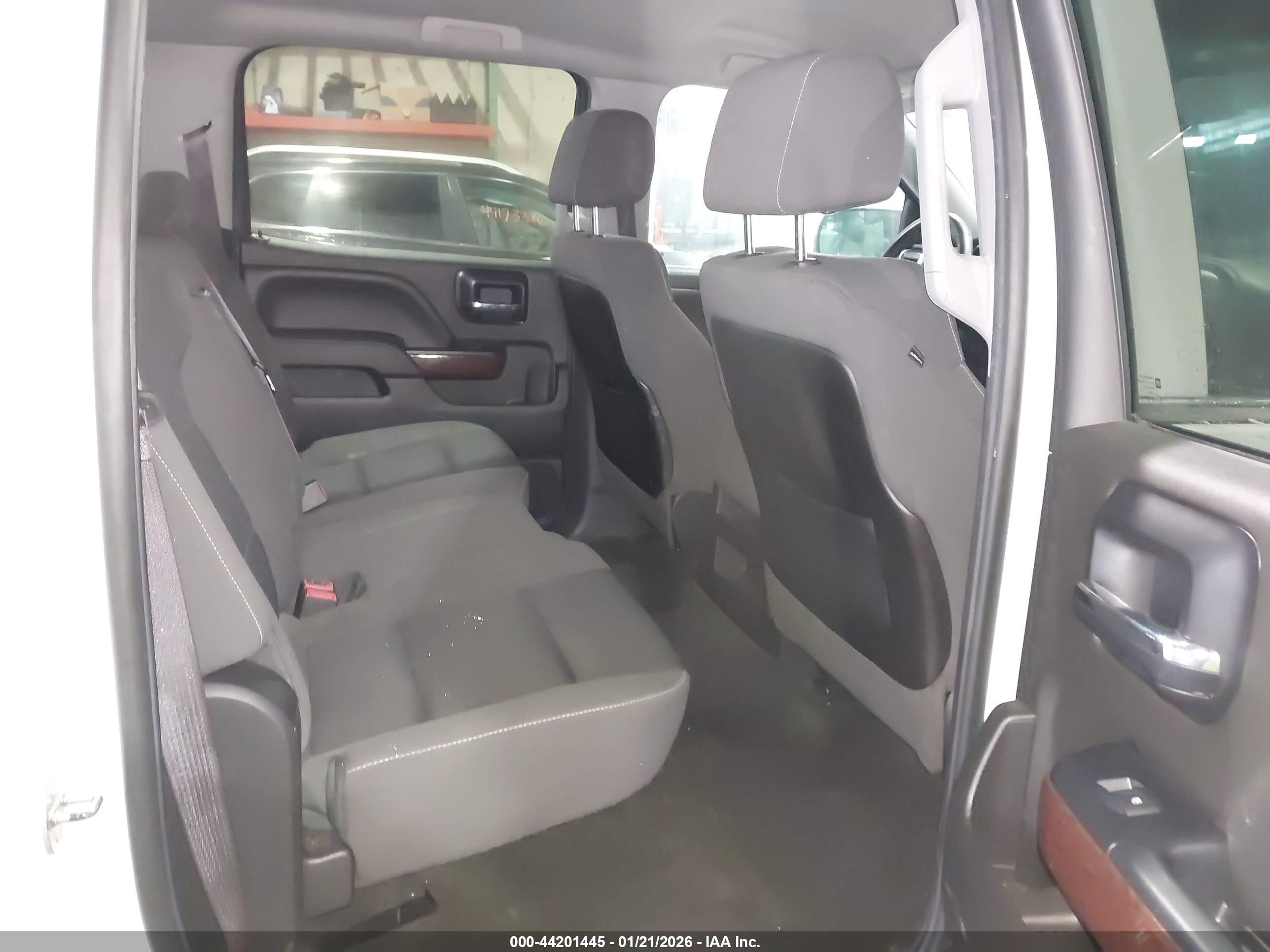 GMC SIERRA image 8
