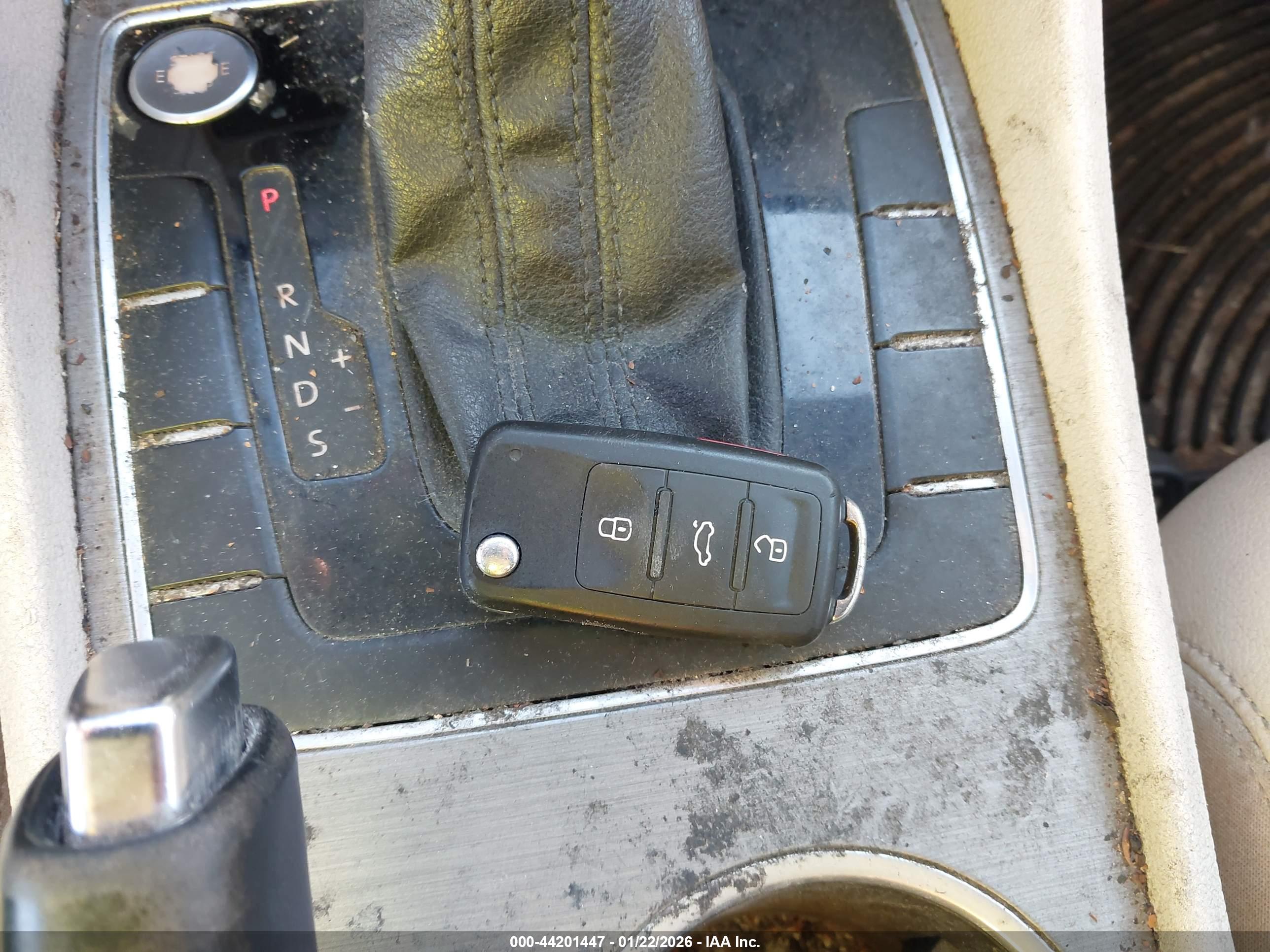 VOLKSWAGEN PASSAT image 11