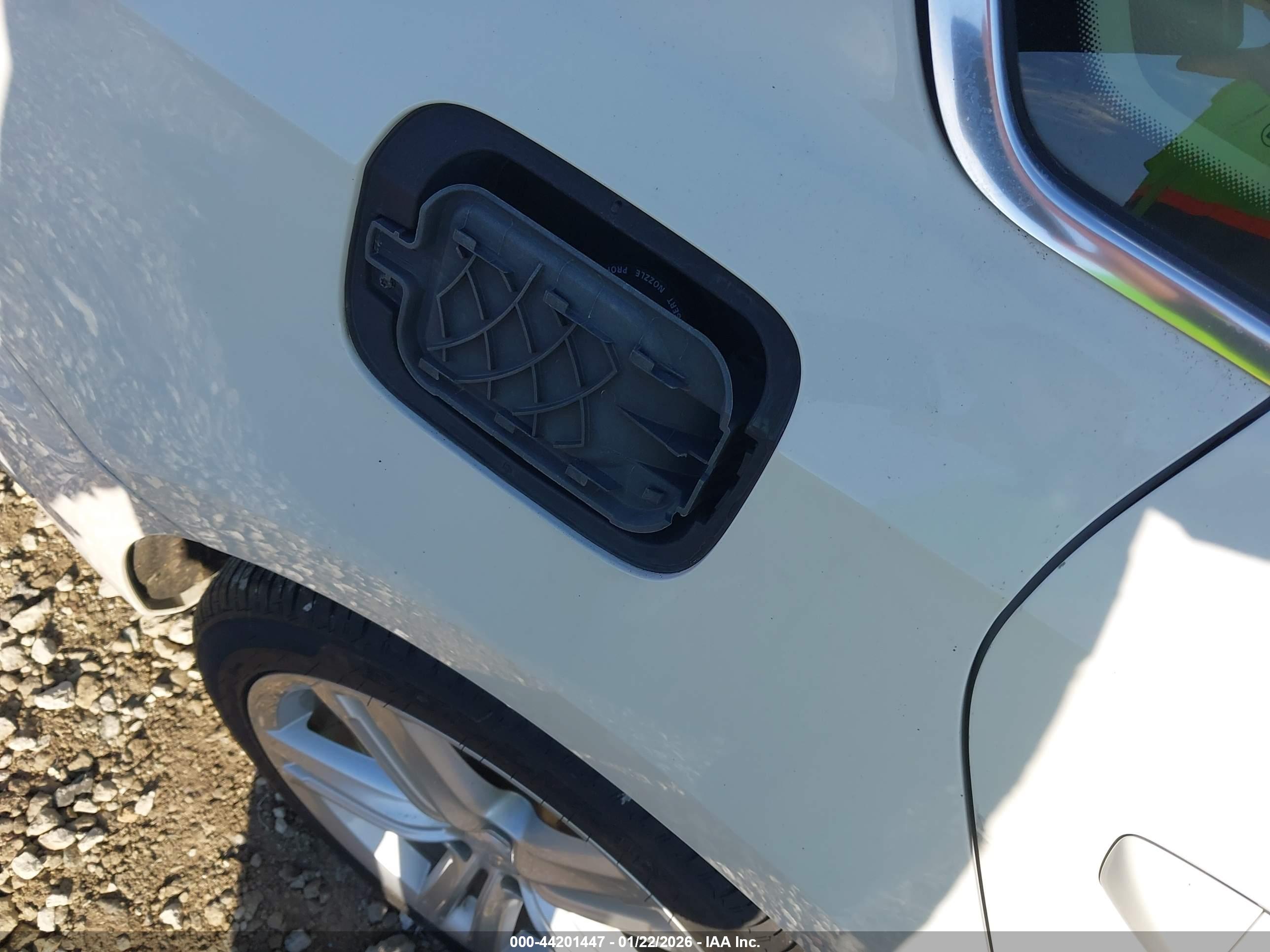 VOLKSWAGEN PASSAT image 6