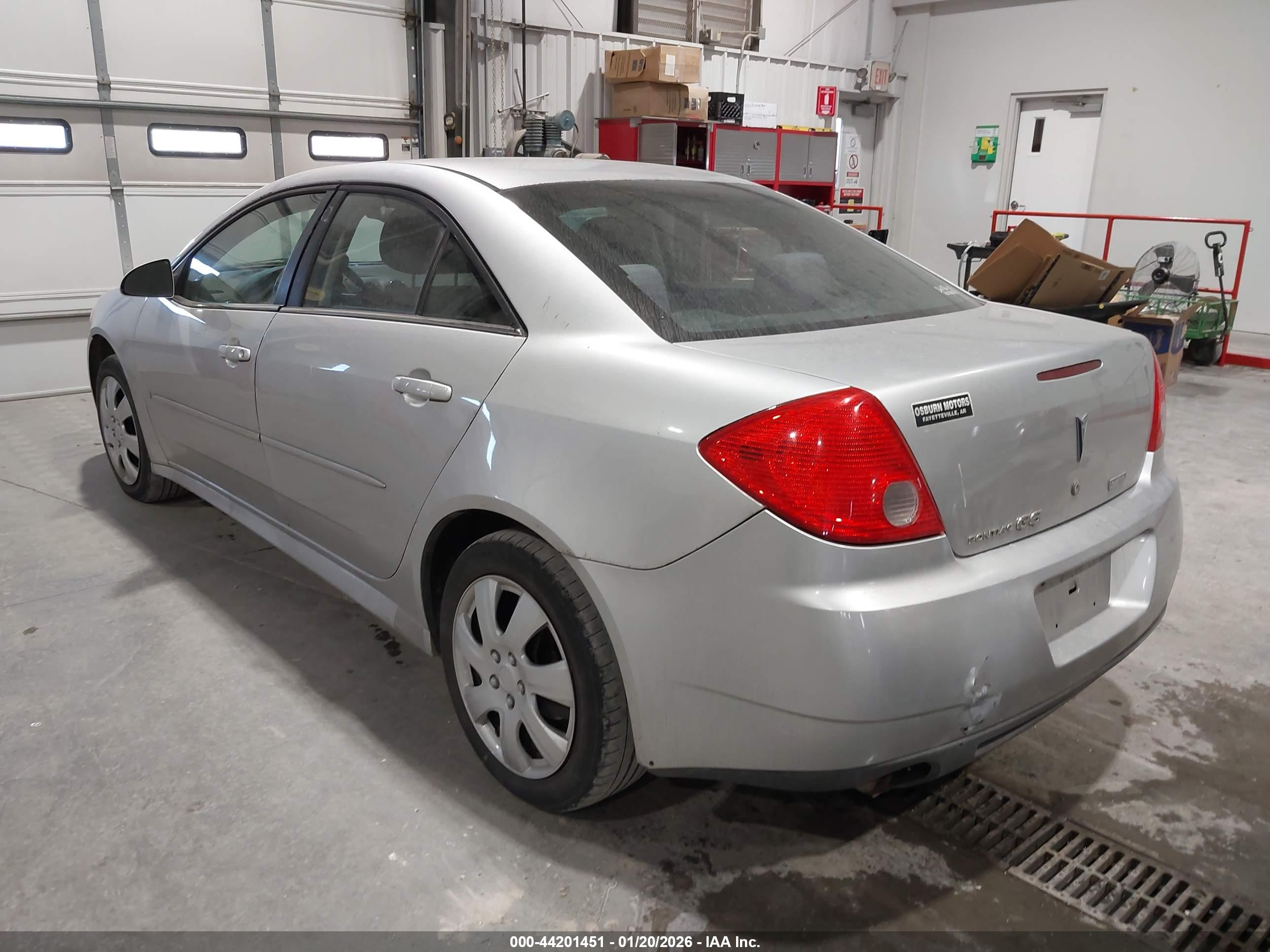 PONTIAC G6 image 3