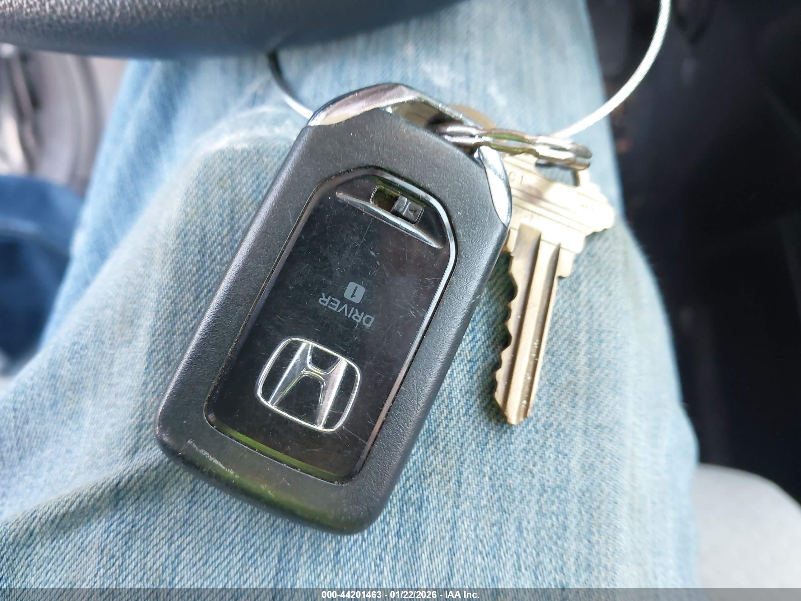 HONDA CR-V image 11