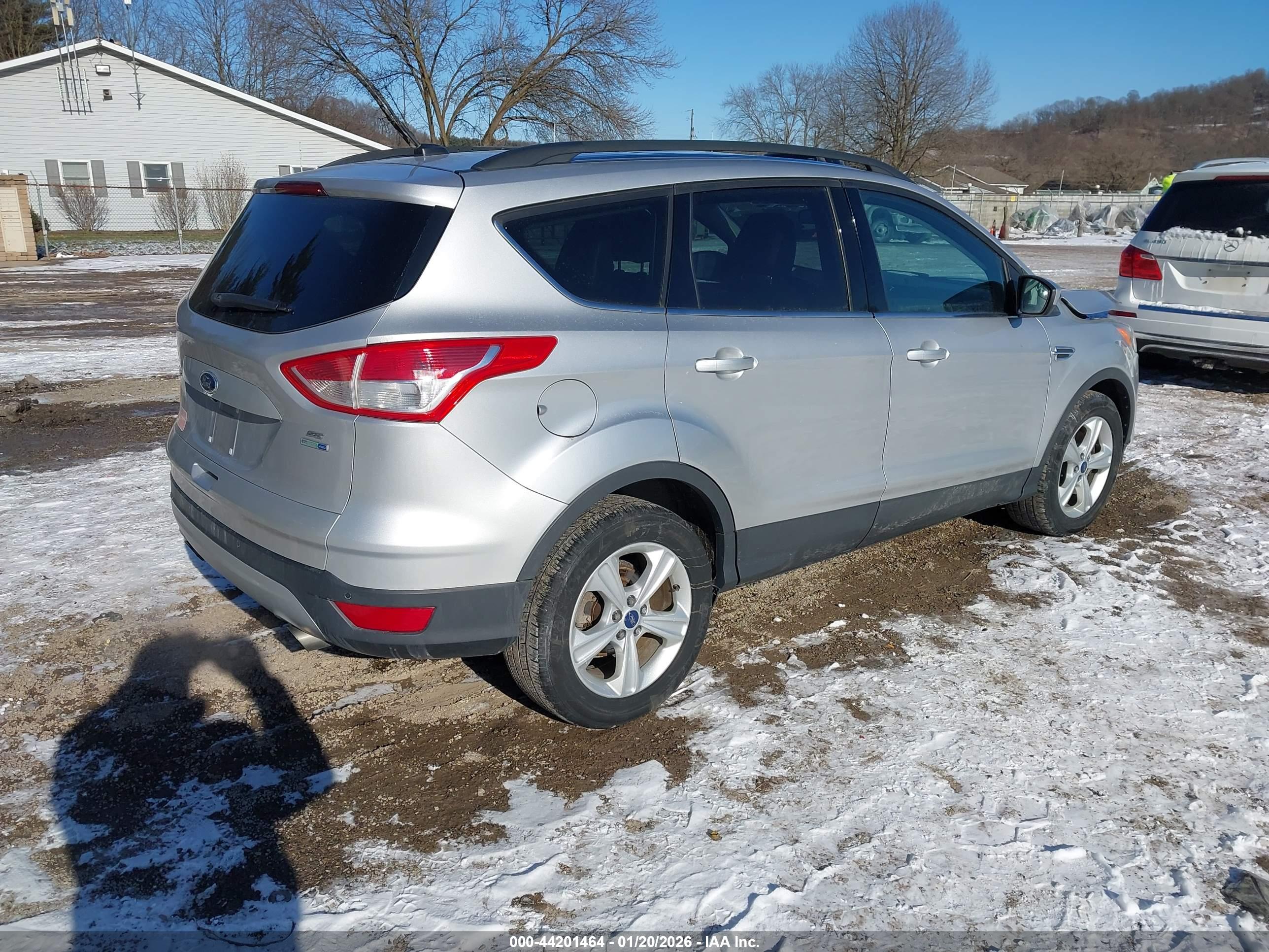 FORD ESCAPE image 4