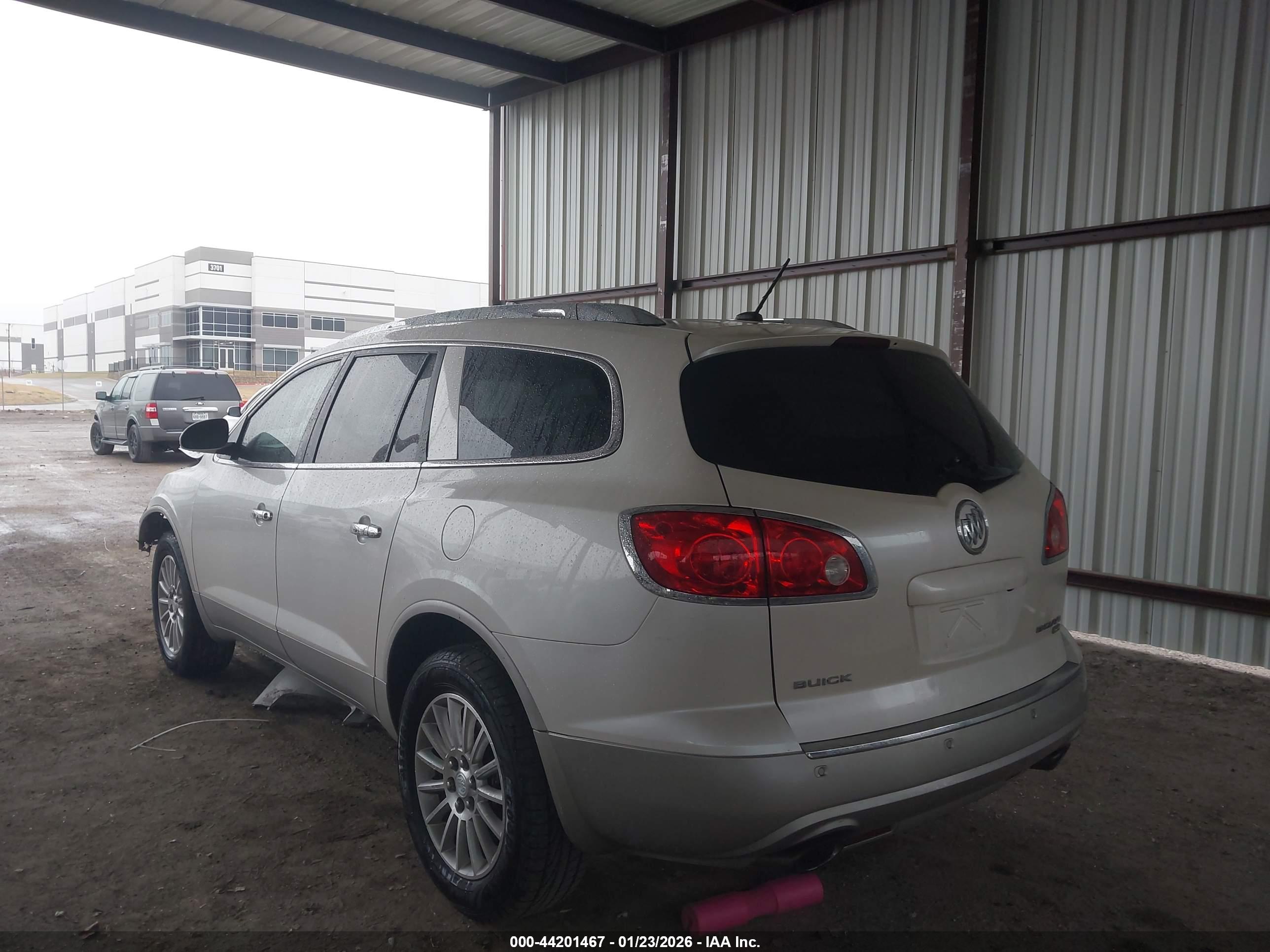BUICK ENCLAVE image 3