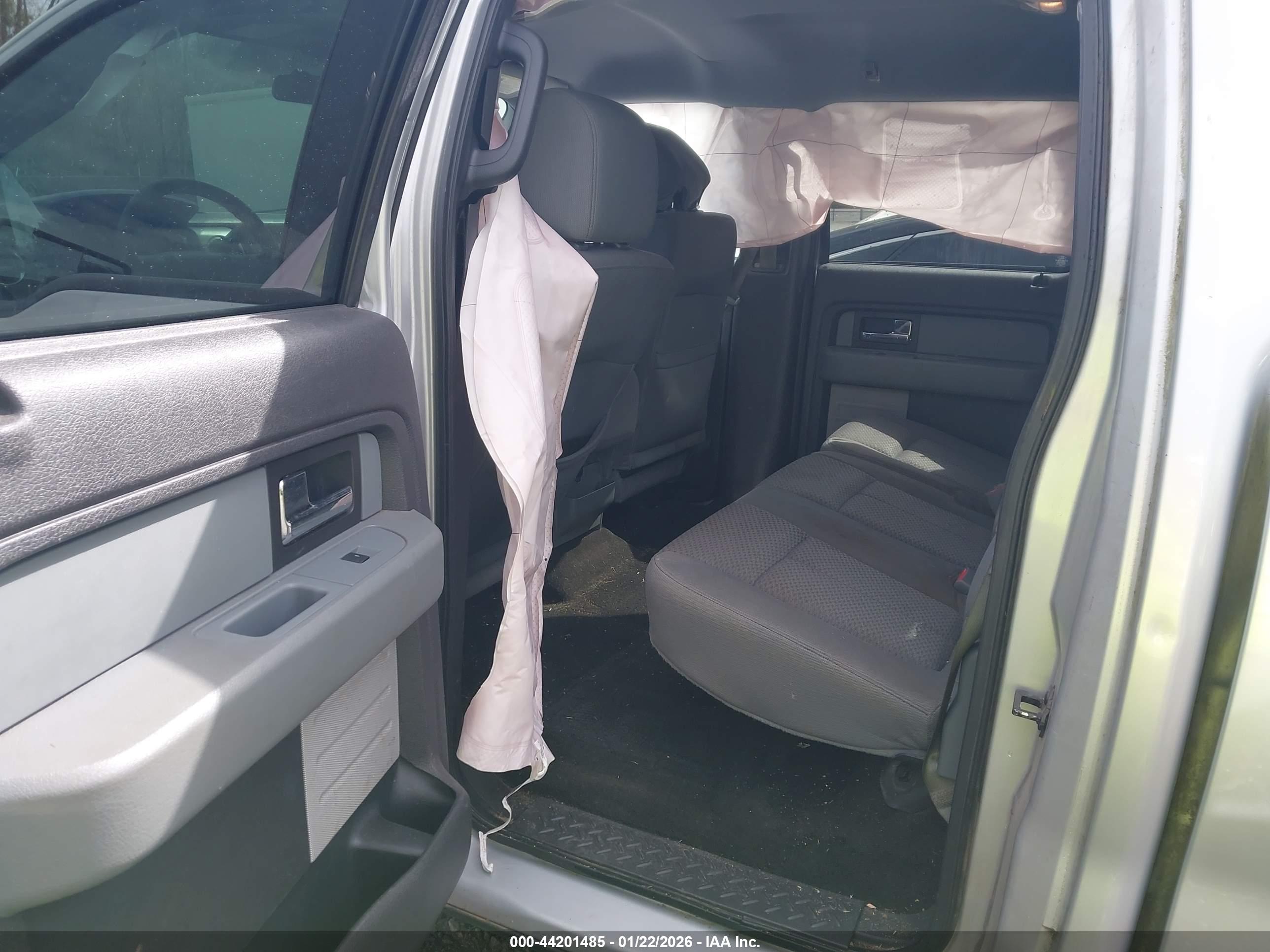 FORD F-150 image 8