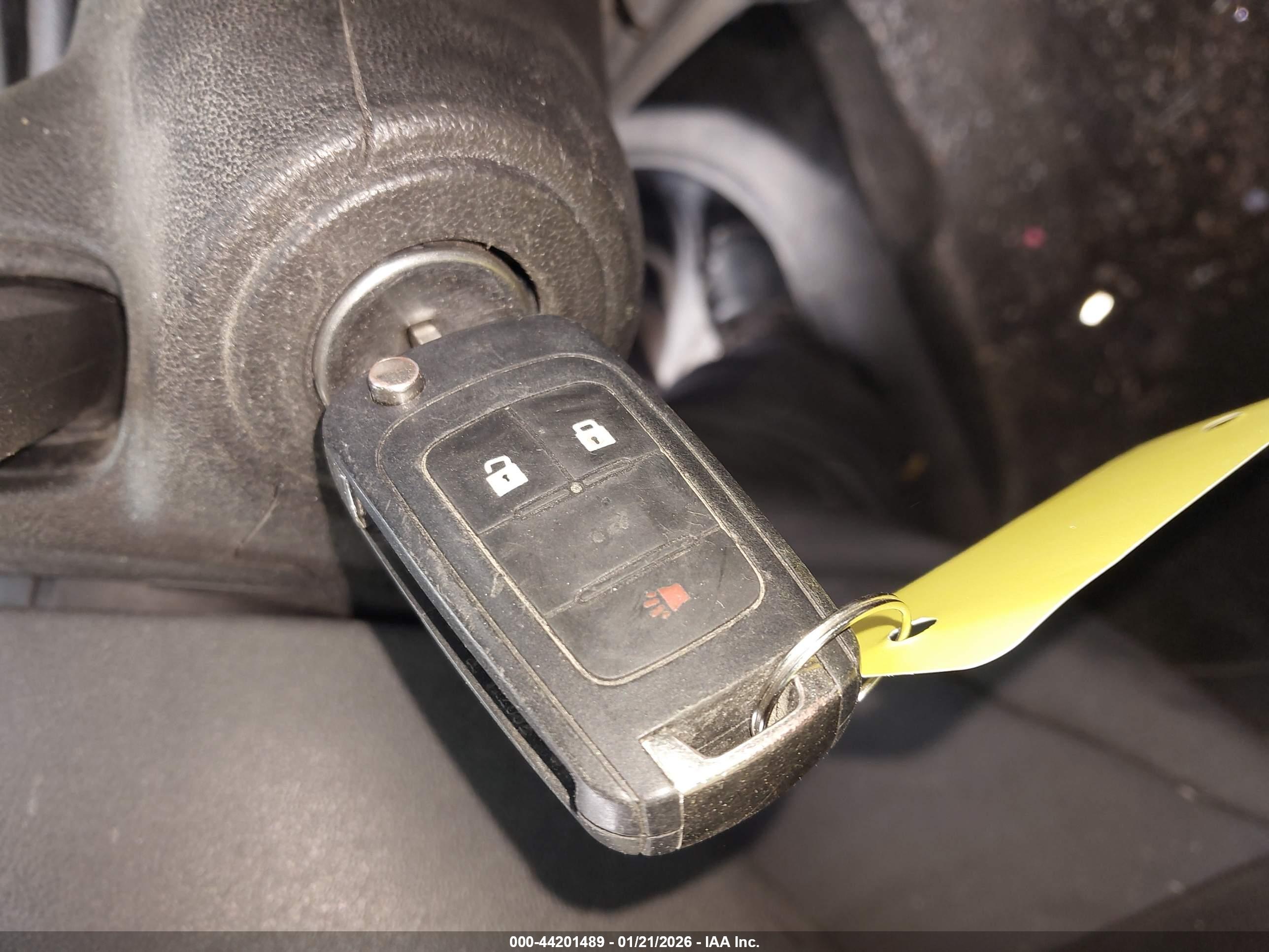 CHEVROLET EQUINOX image 11
