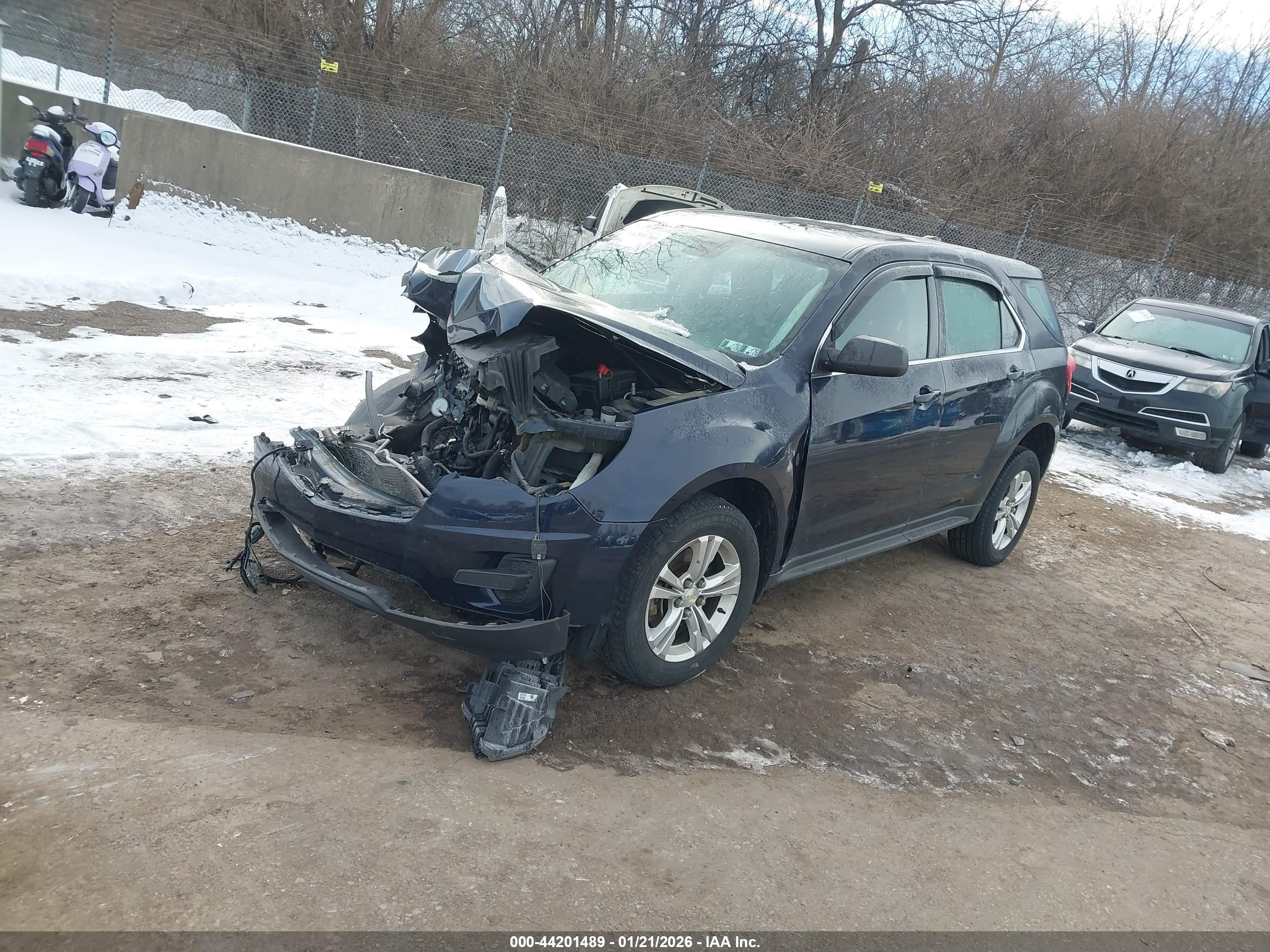 CHEVROLET EQUINOX image 2