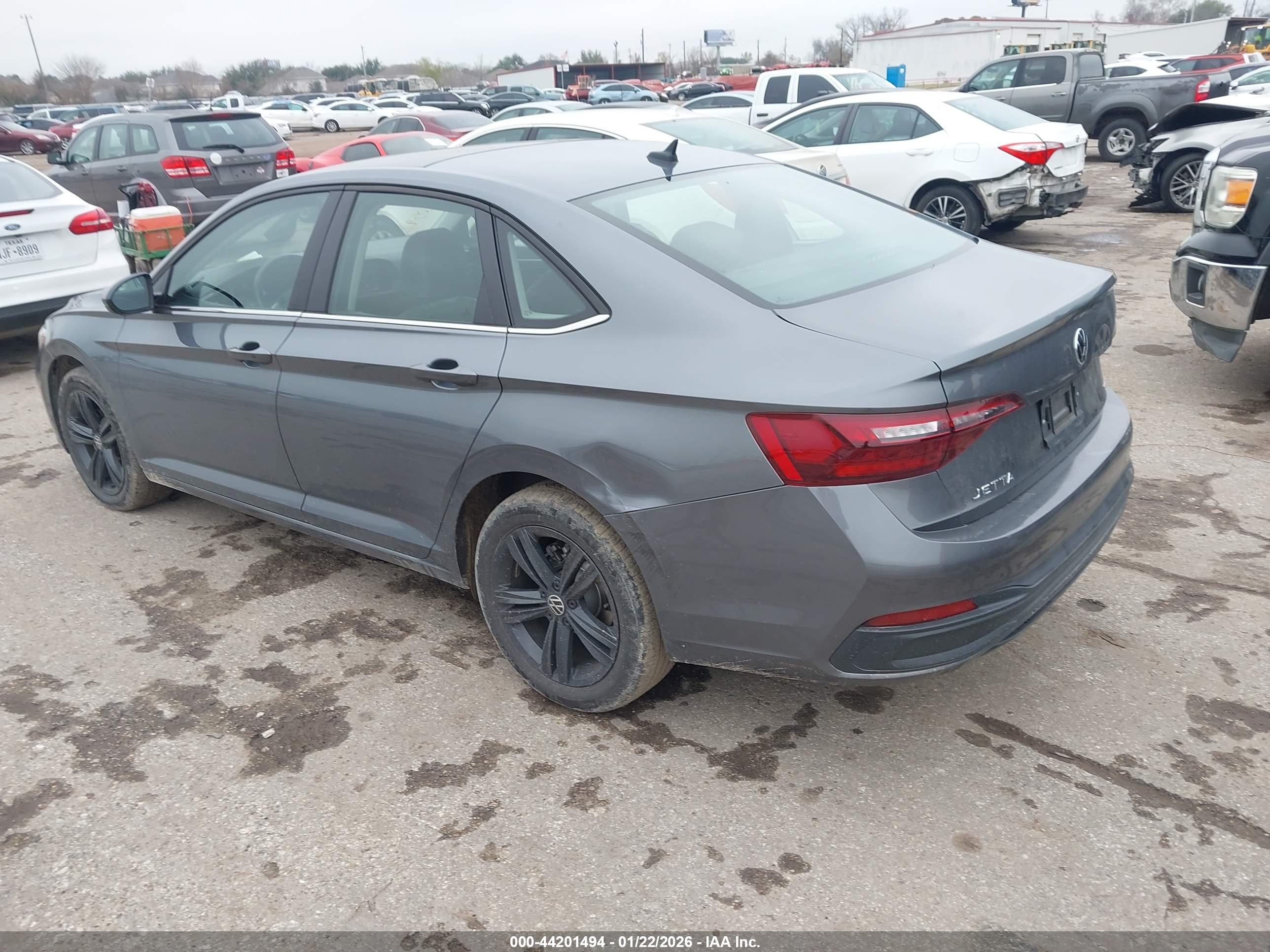 VOLKSWAGEN JETTA image 3