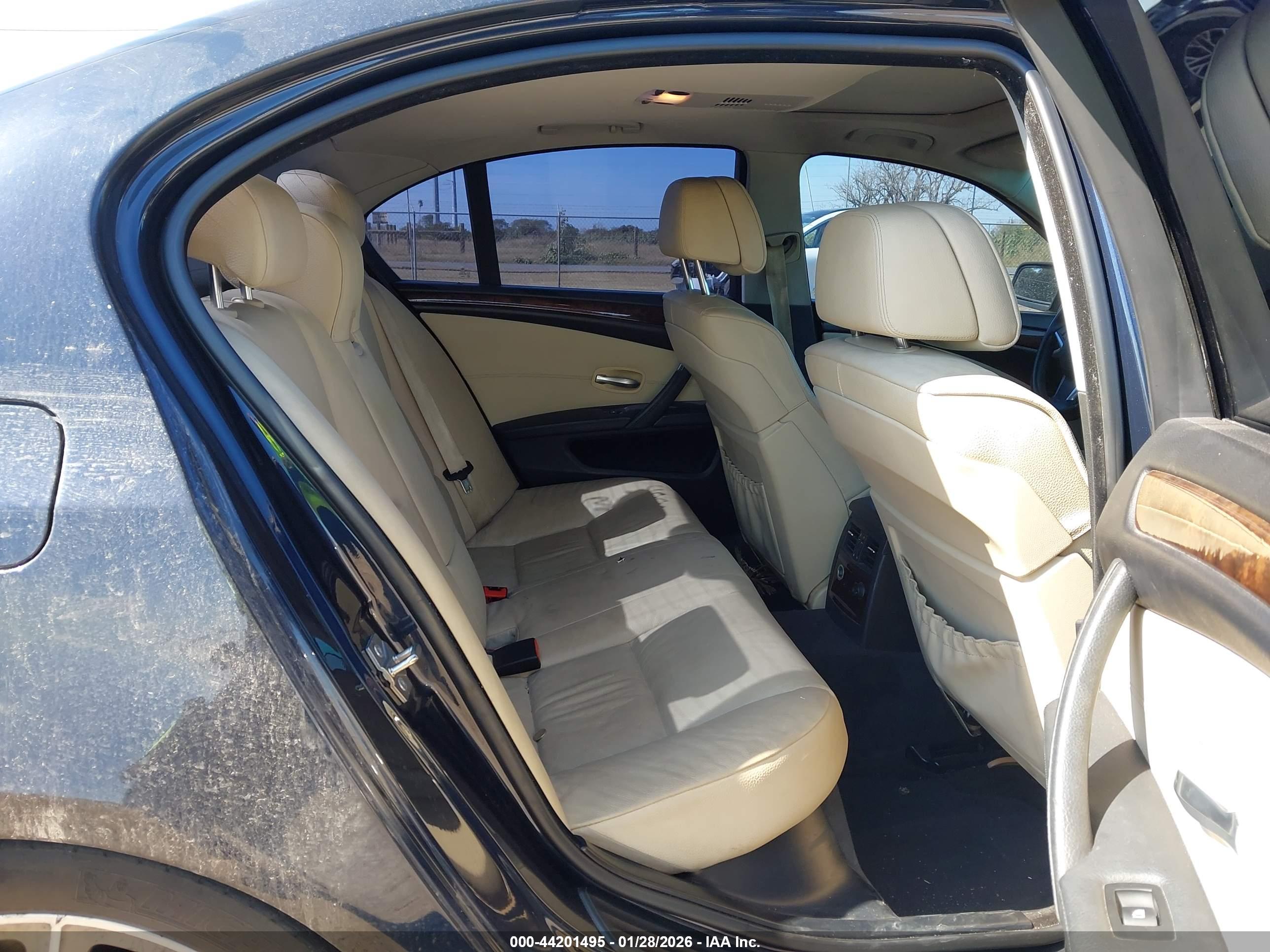 BMW 535I image 8
