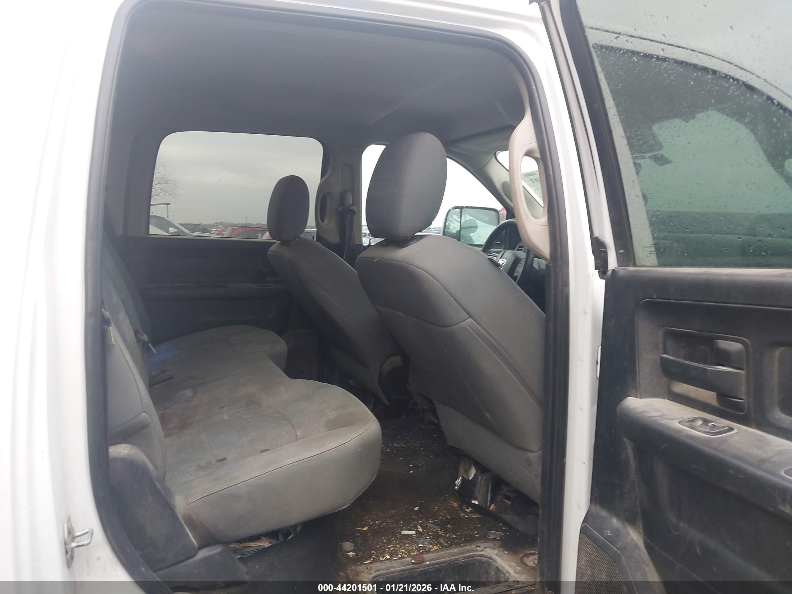 RAM 2500 image 8