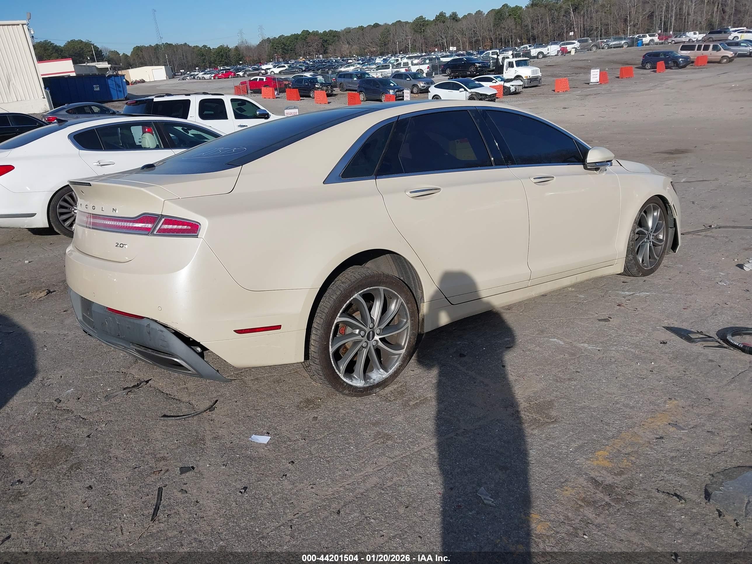 LINCOLN MKZ image 4