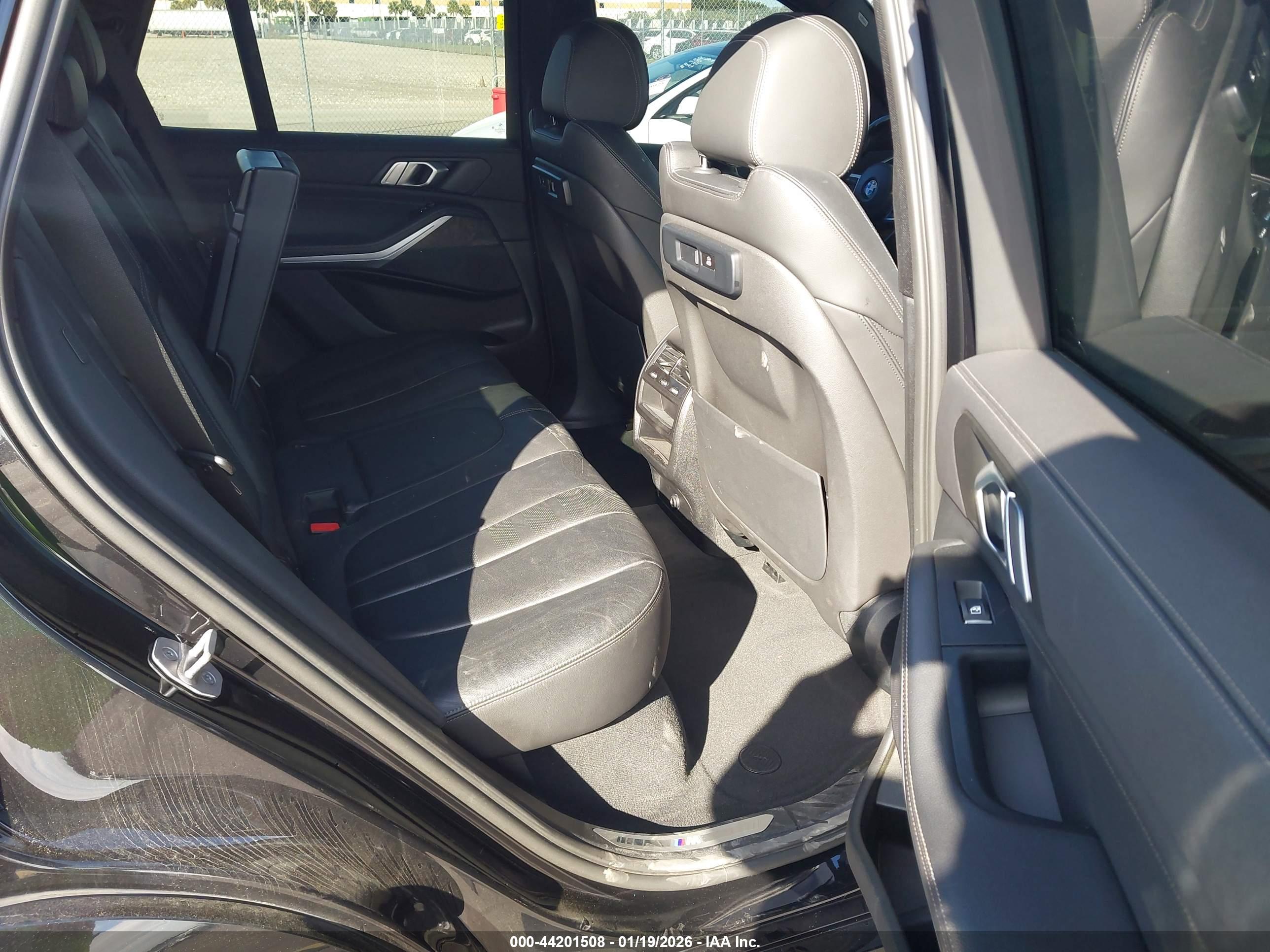 BMW X5 image 8
