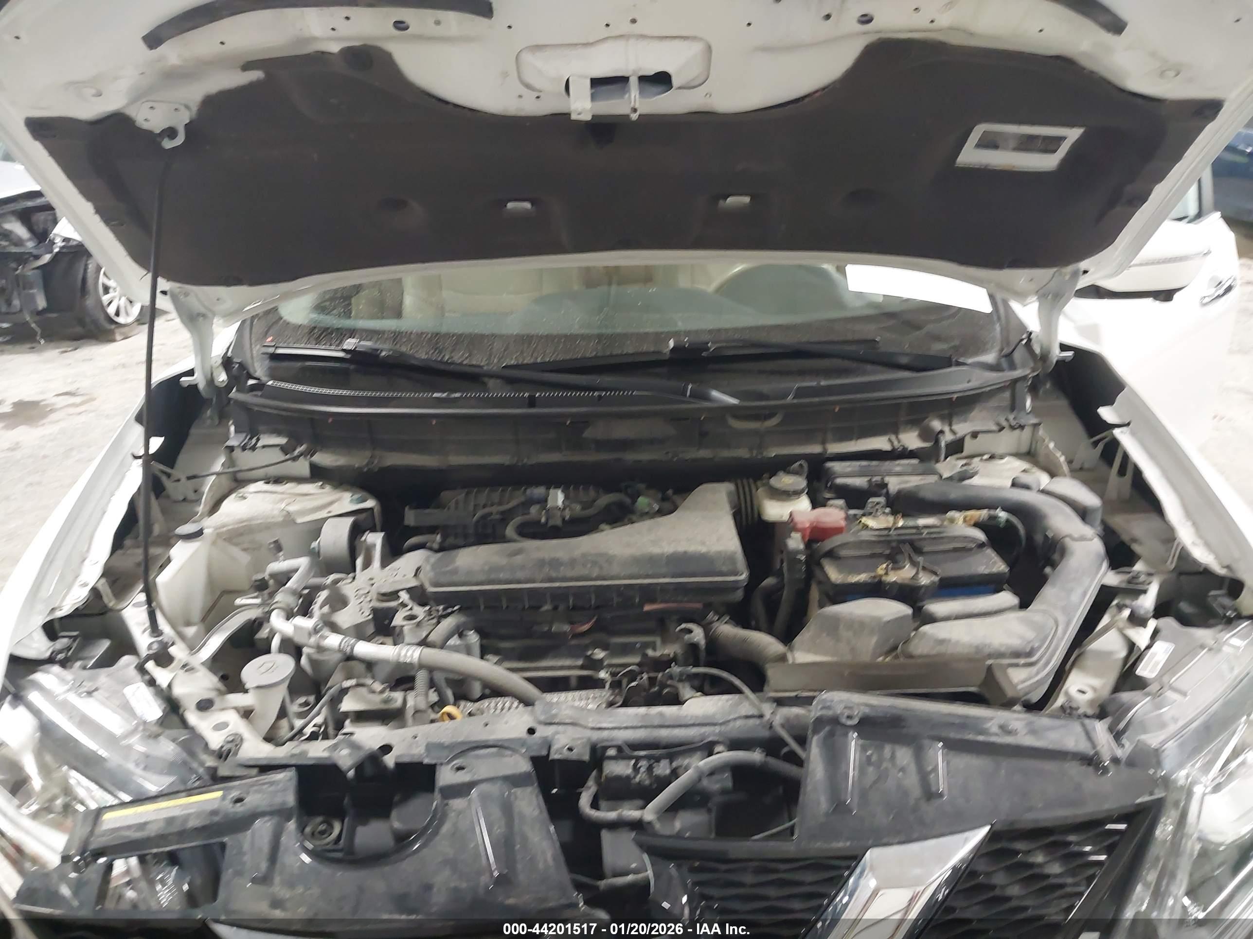 NISSAN ROGUE image 10