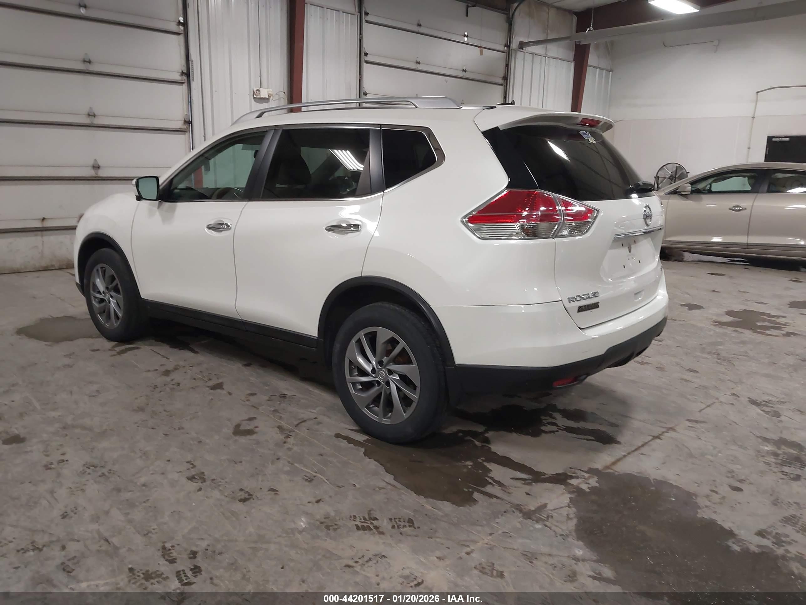 NISSAN ROGUE image 3