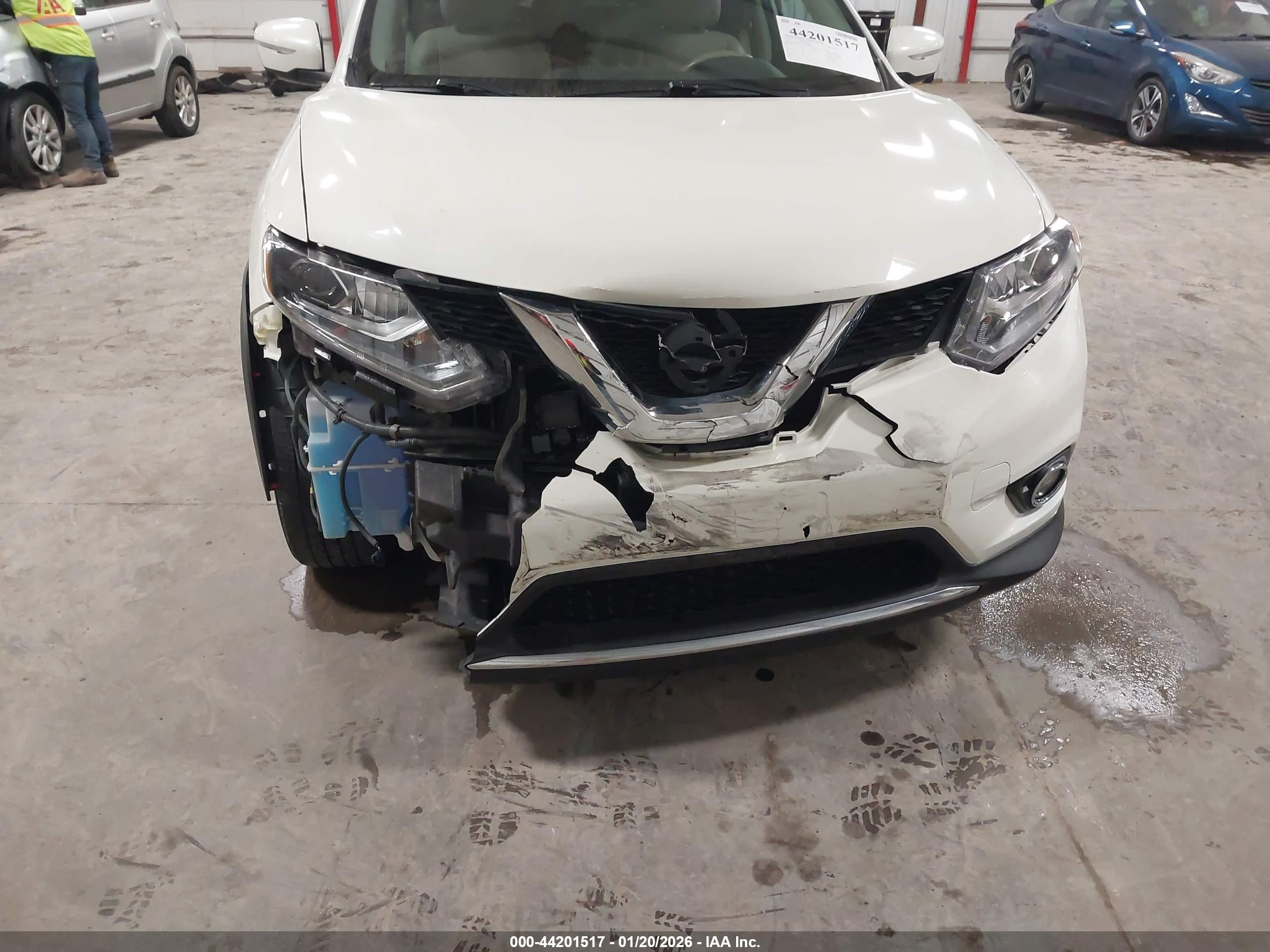 NISSAN ROGUE image 6