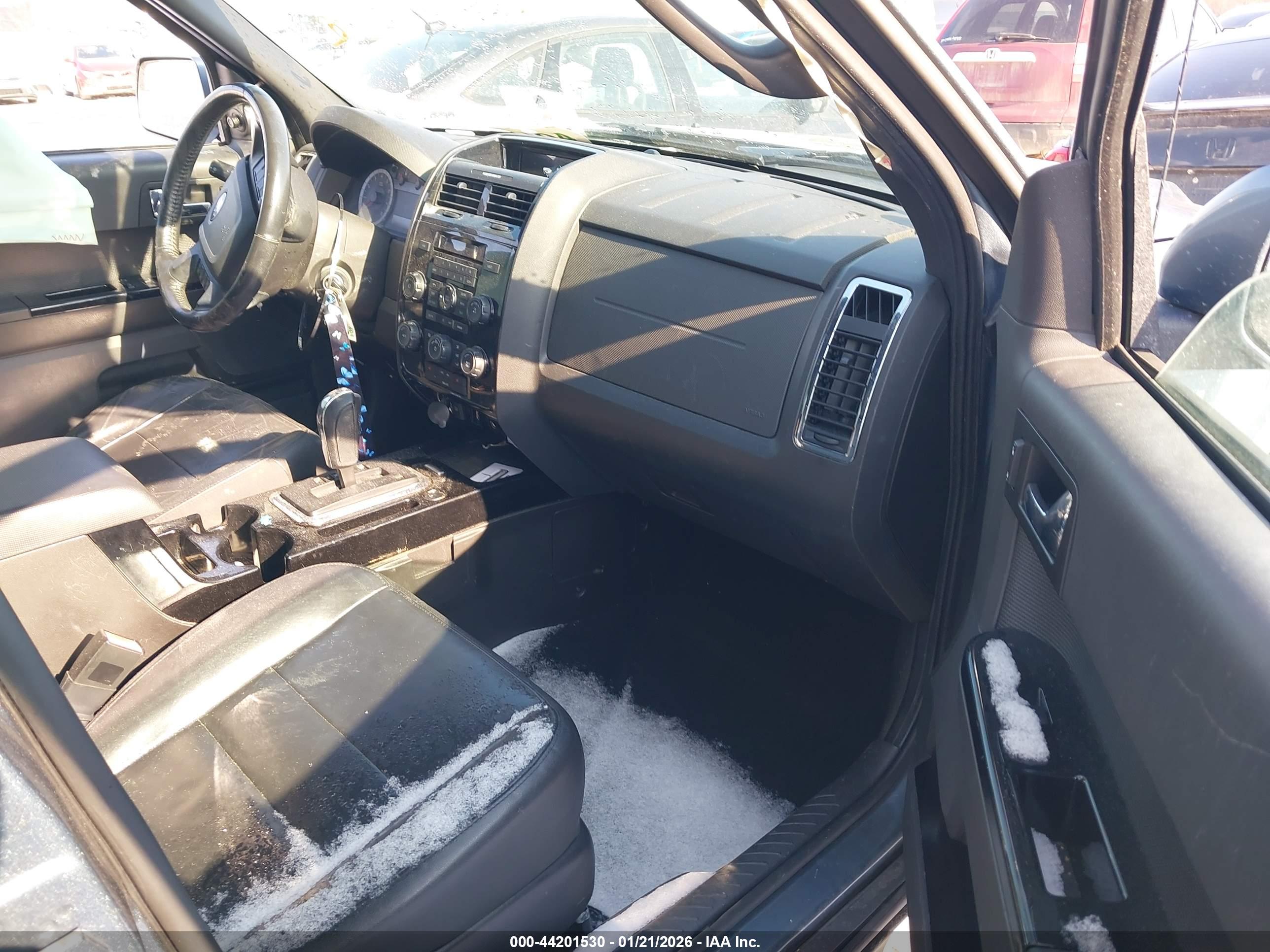 FORD ESCAPE image 5