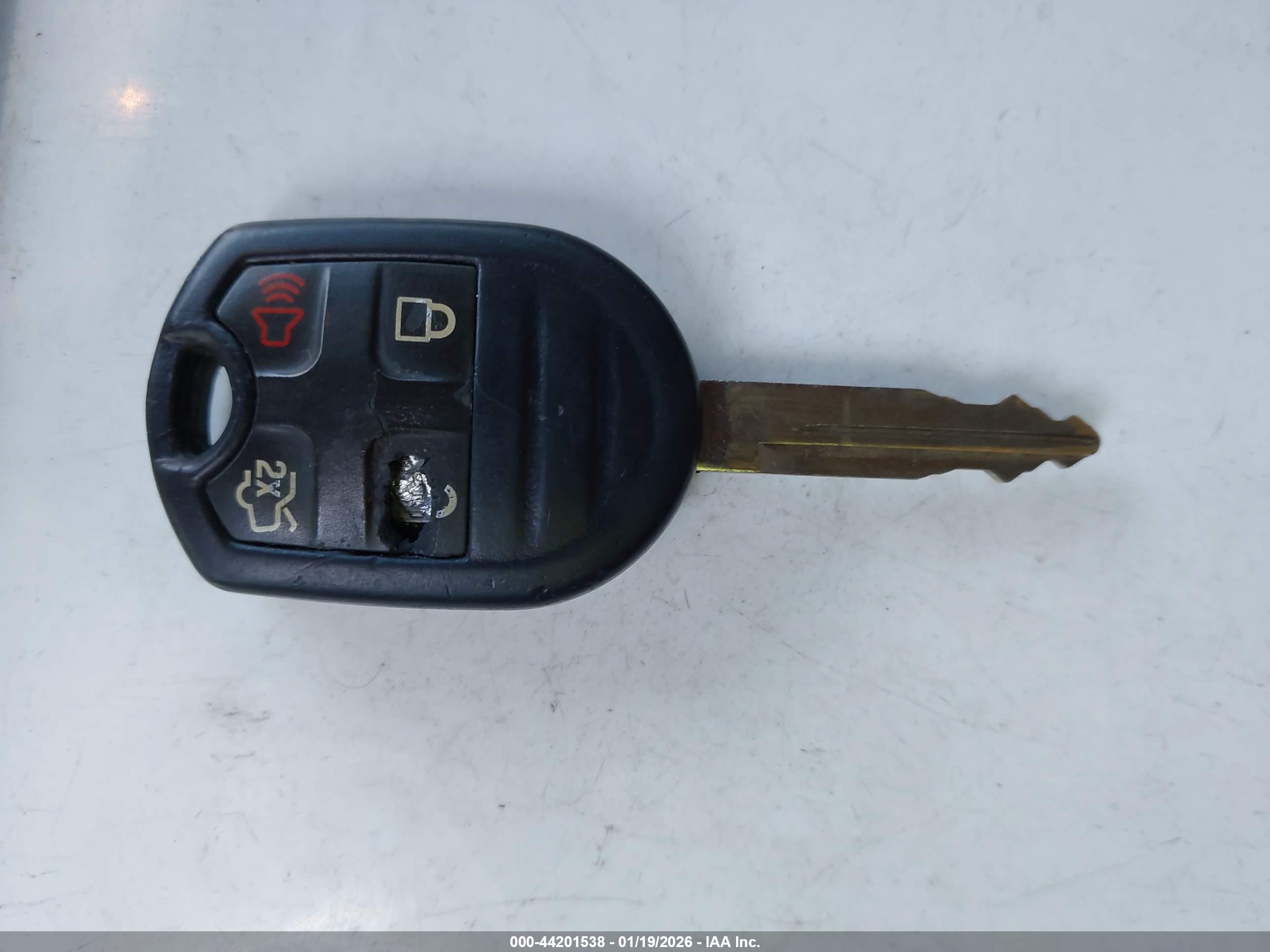 FORD EXPLORER image 11