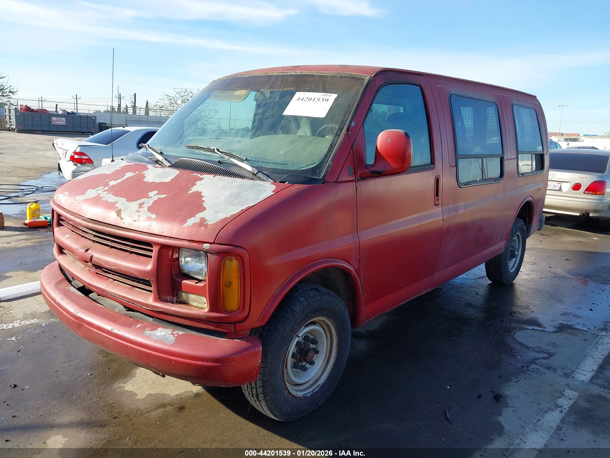 CHEVROLET EXPRESS image 2