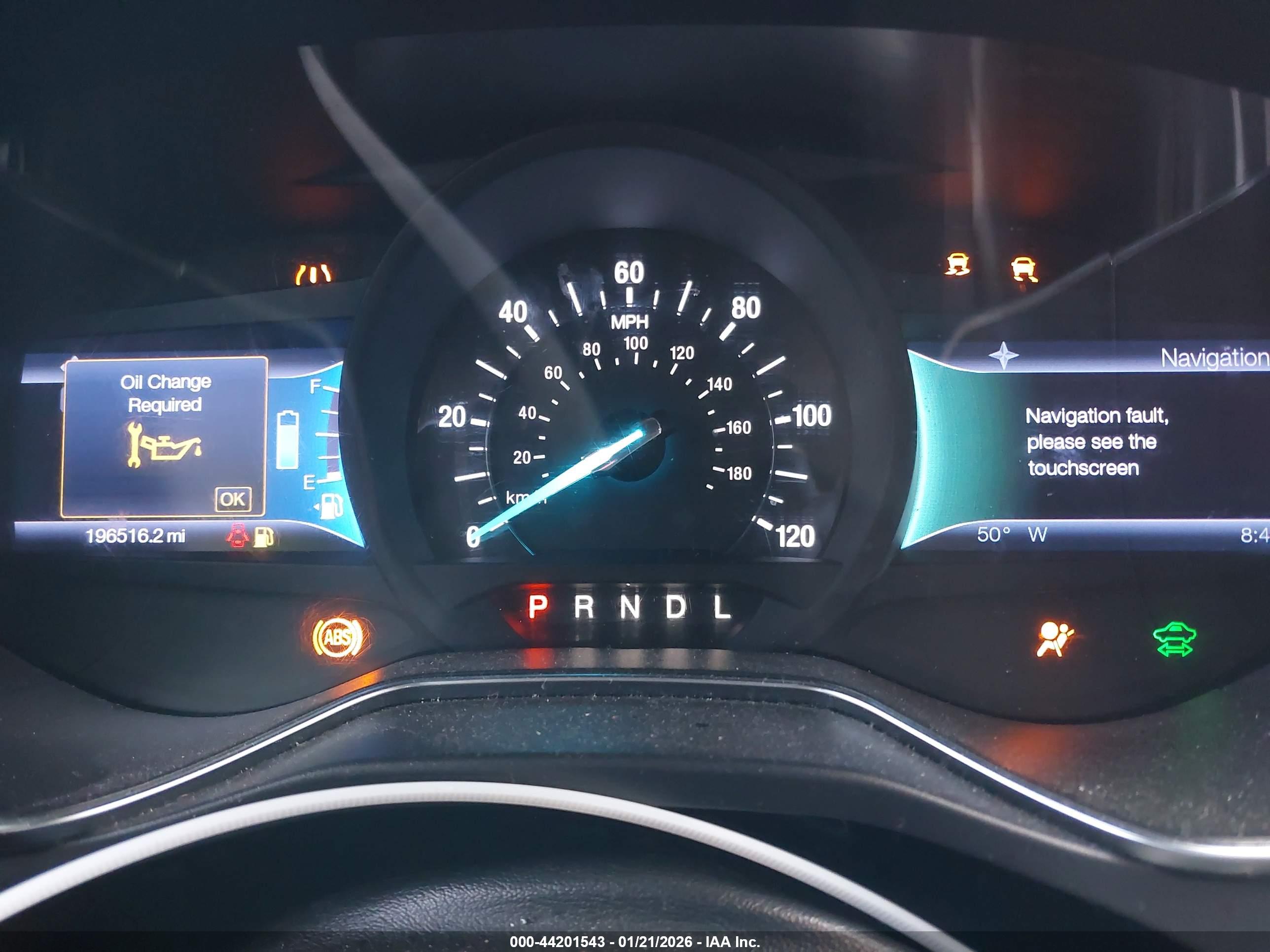 FORD FUSION image 7