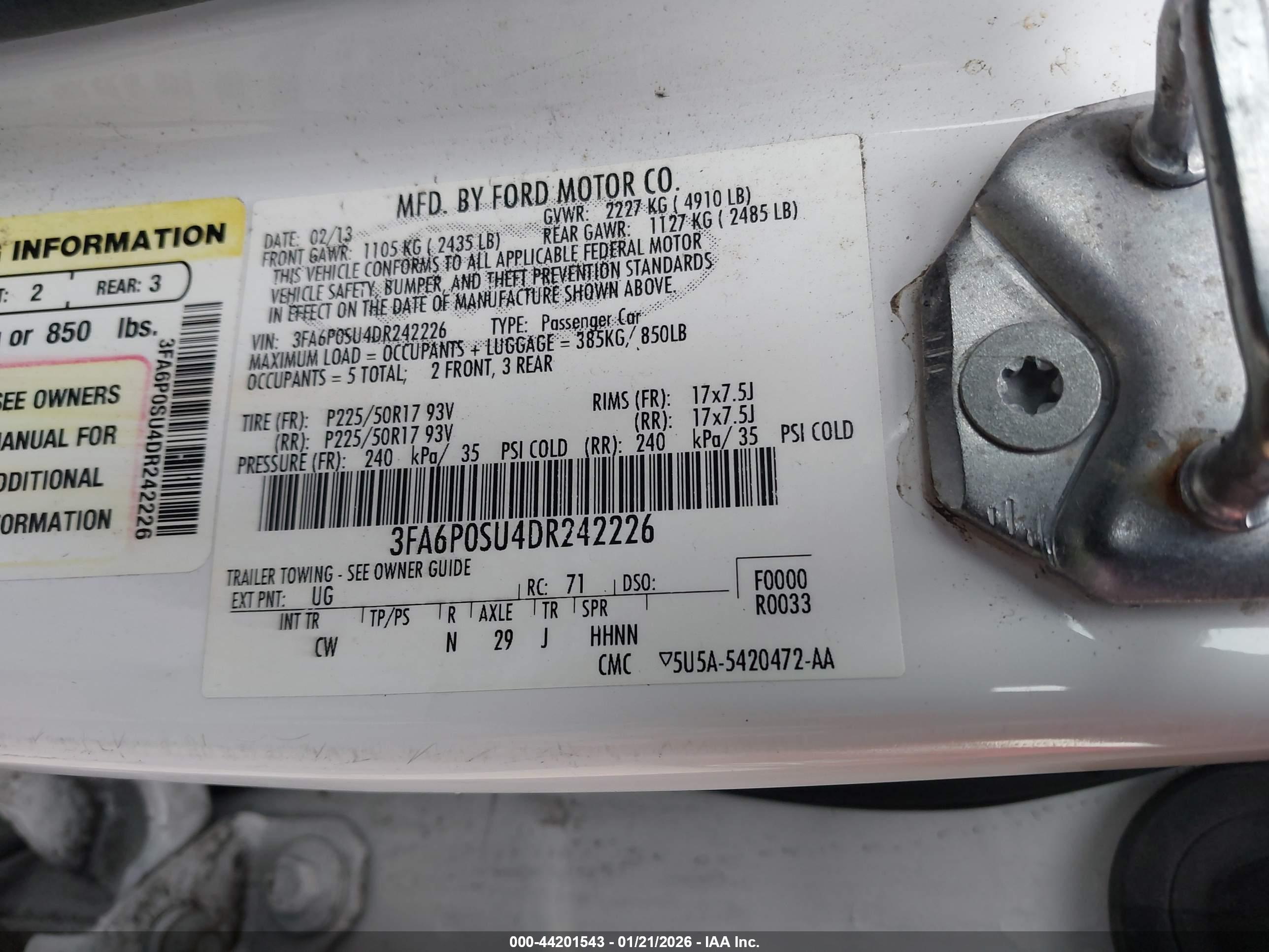 FORD FUSION image 9
