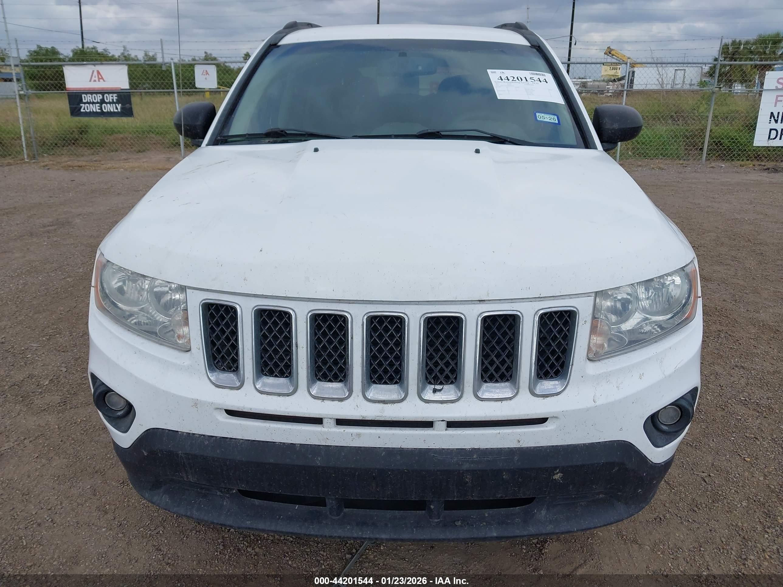 JEEP COMPASS image 6