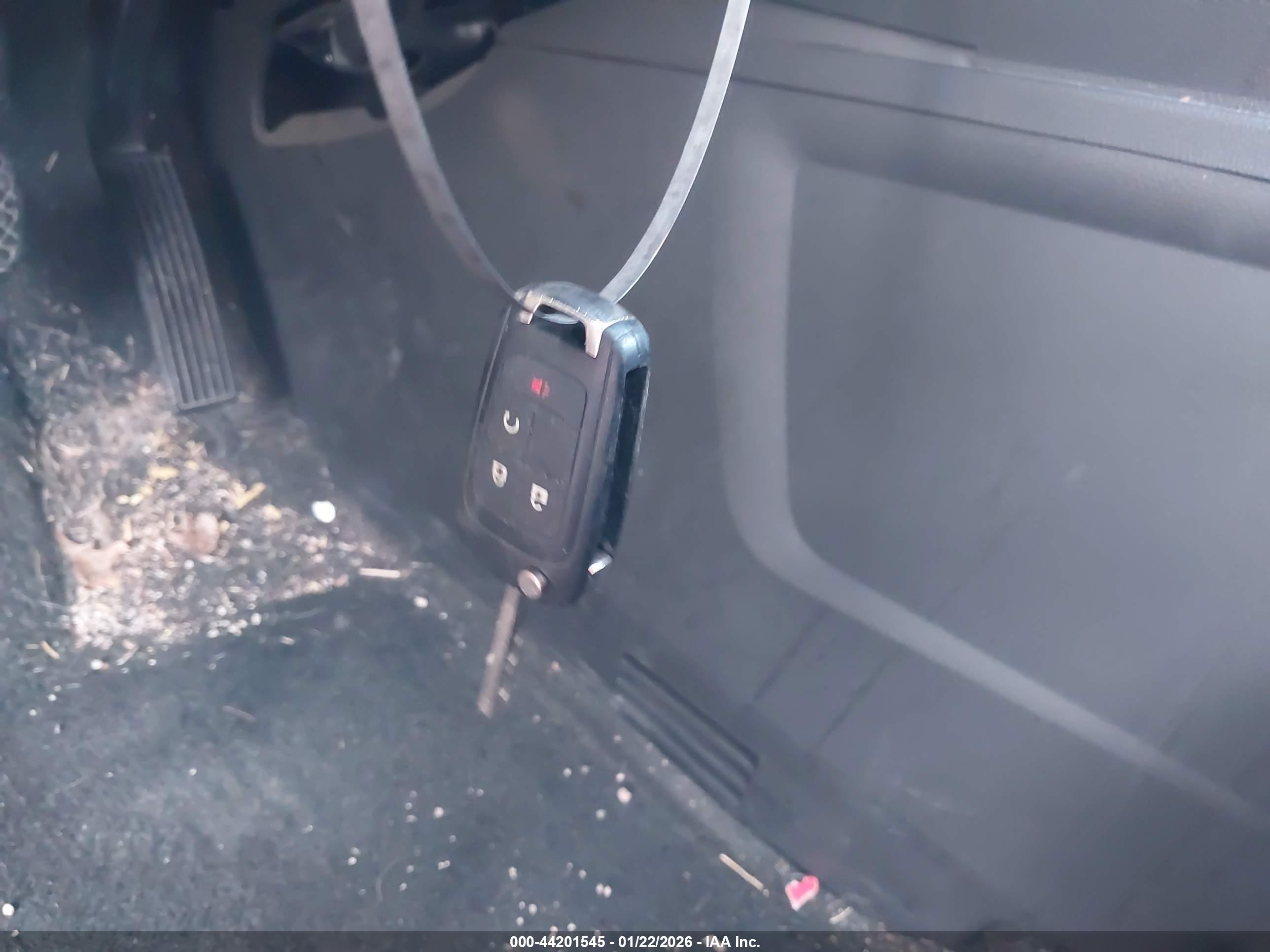 CHEVROLET EQUINOX image 11