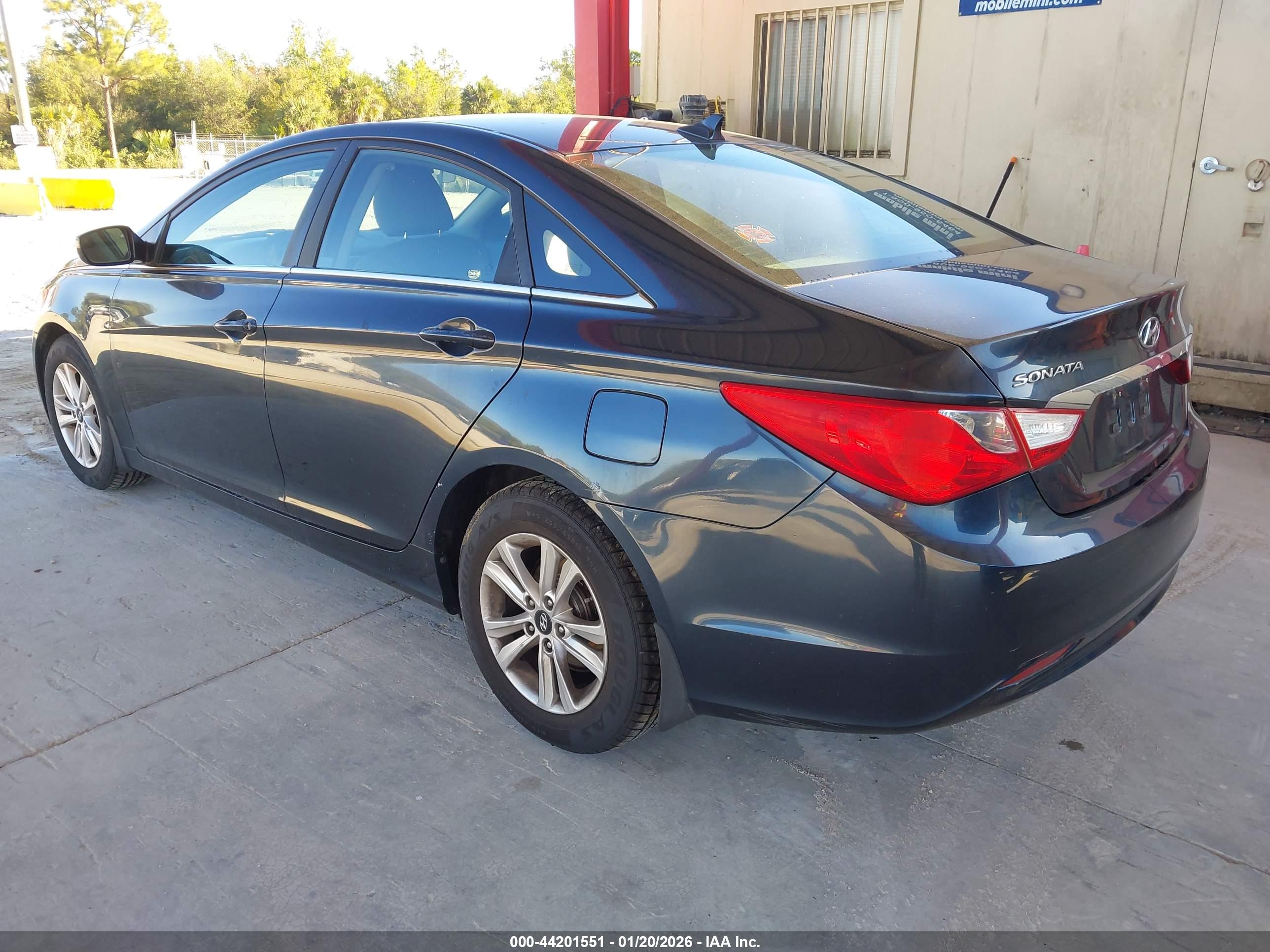 HYUNDAI SONATA image 3