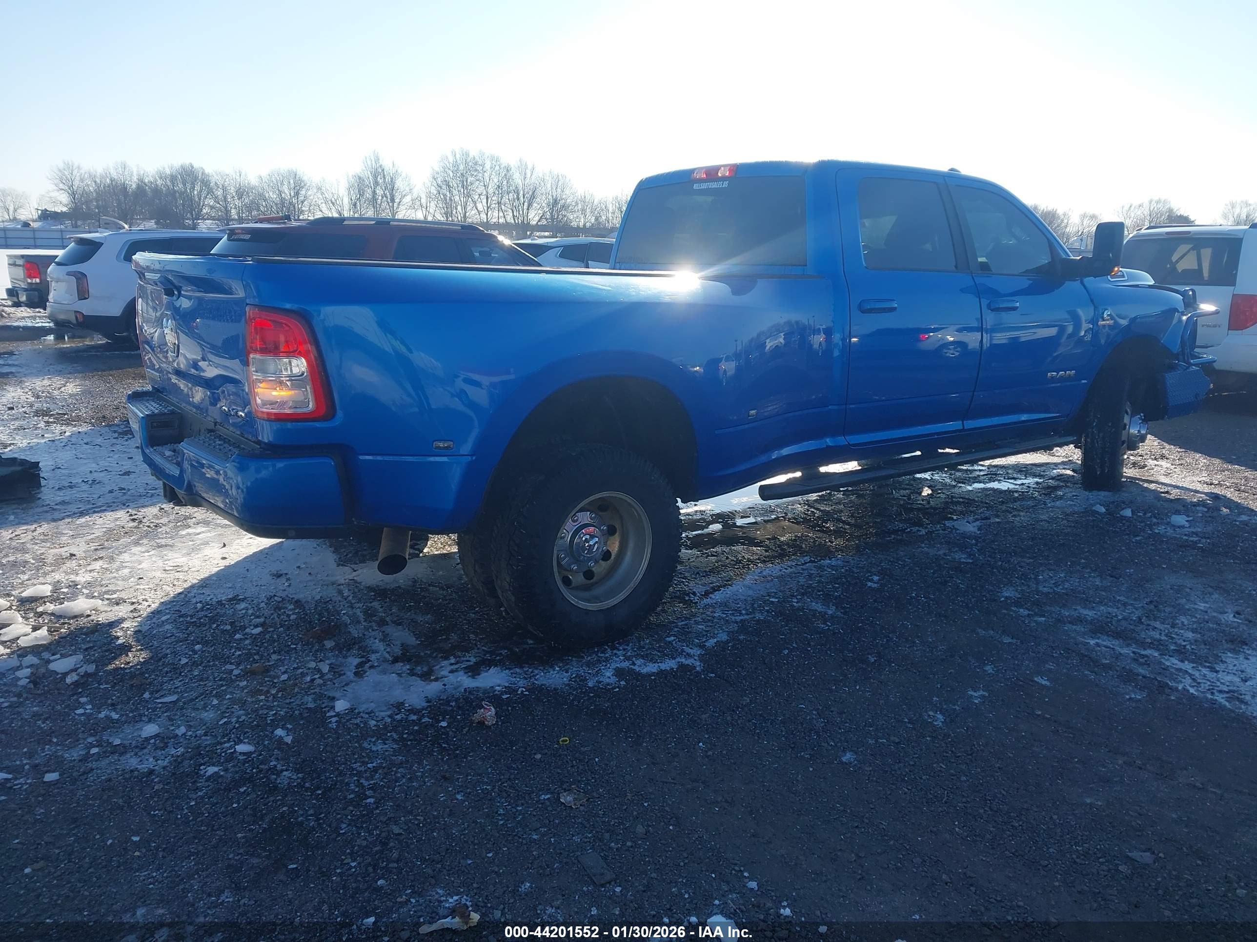 RAM 3500 image 4