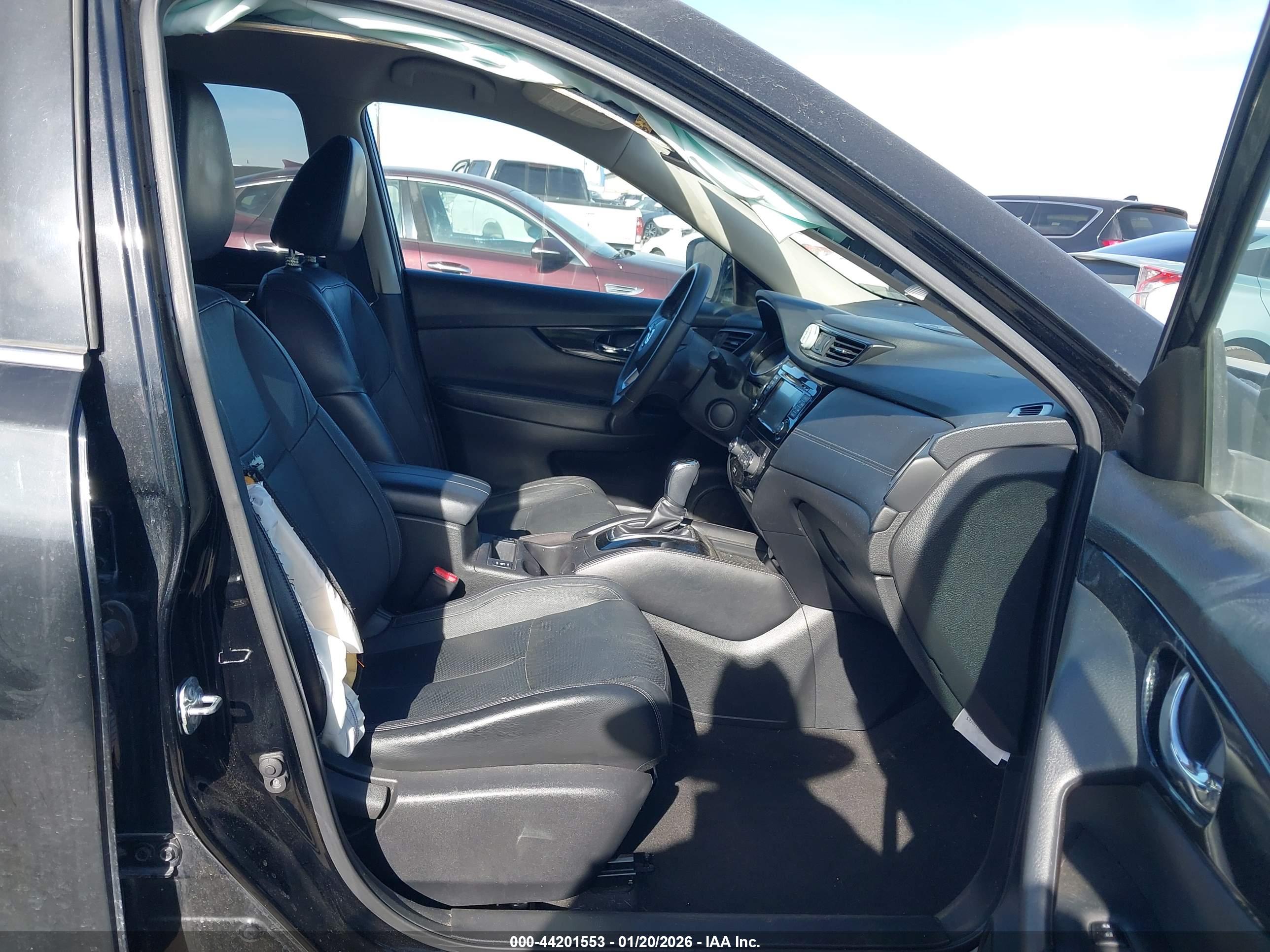 NISSAN ROGUE image 5