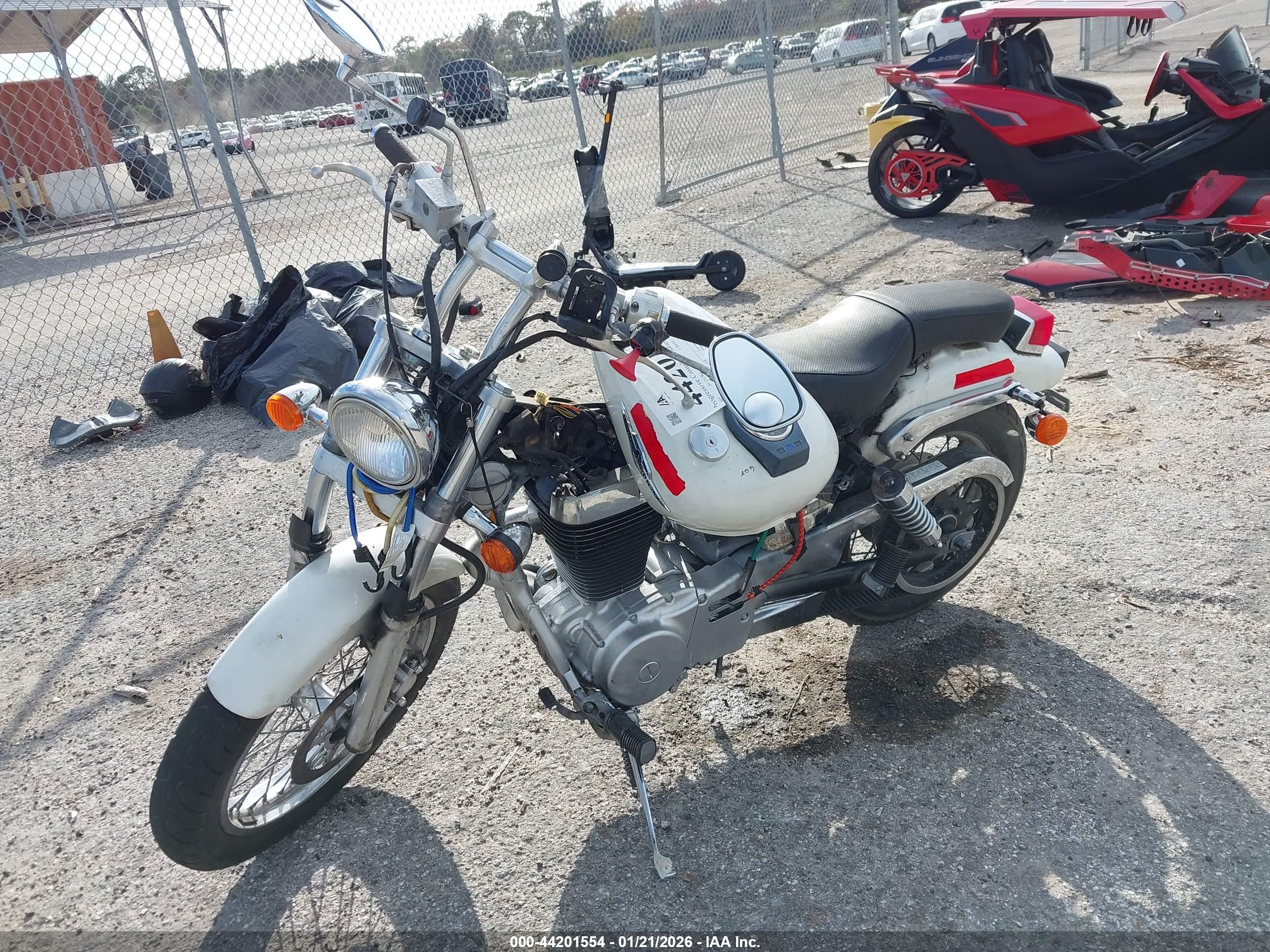 SUZUKI LS650 image 2