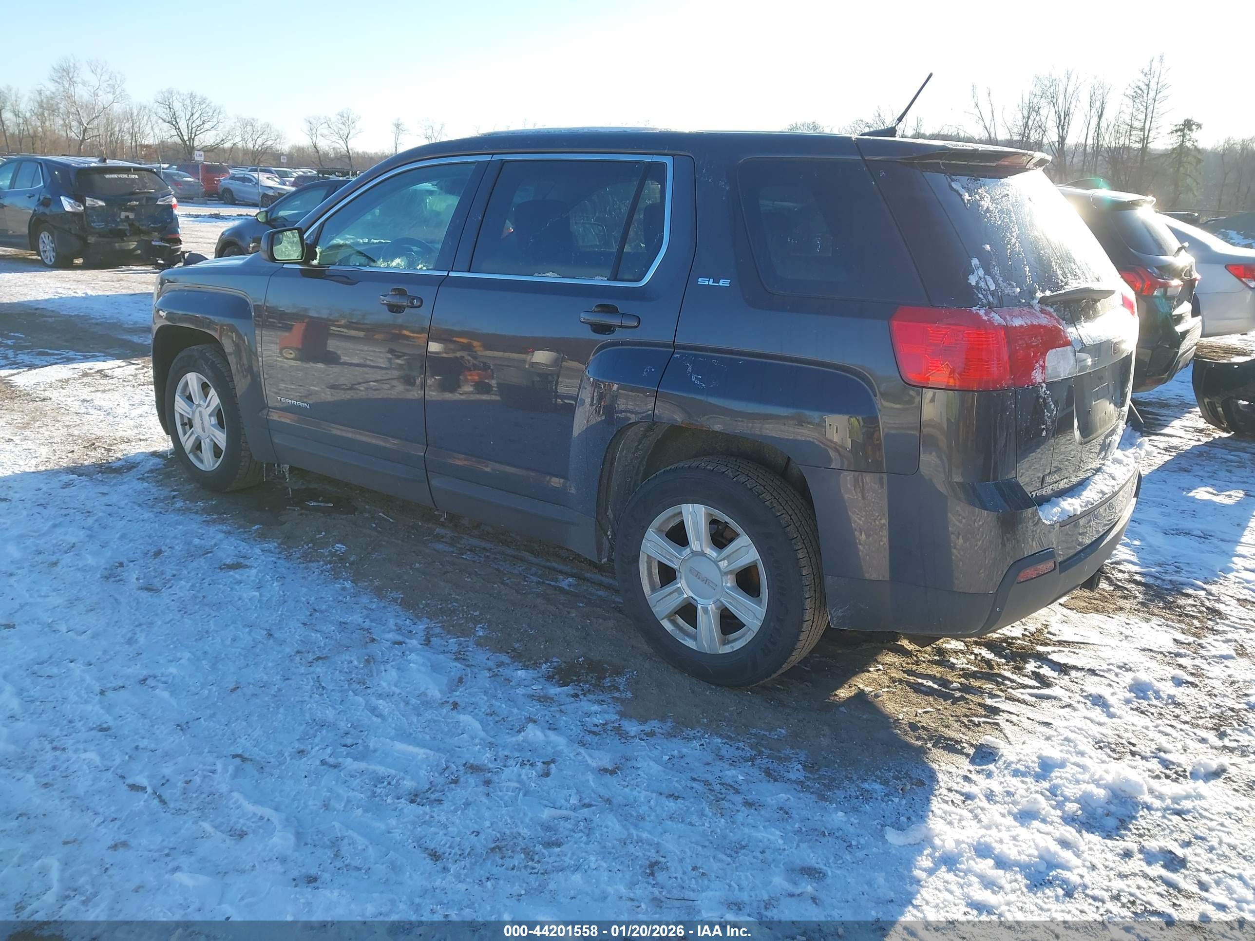 GMC TERRAIN image 3