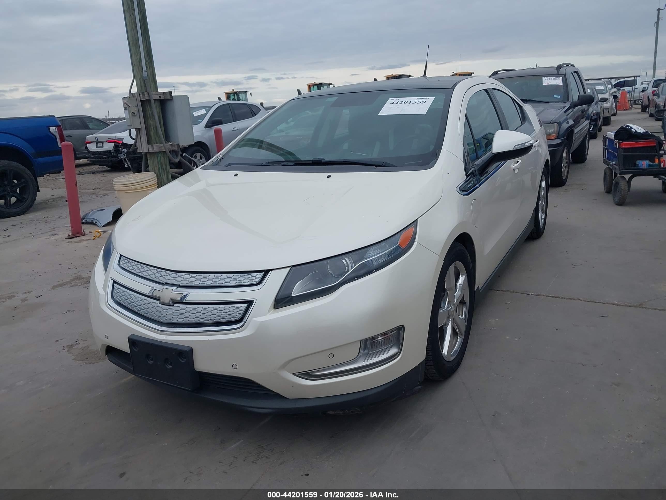 CHEVROLET VOLT image 2