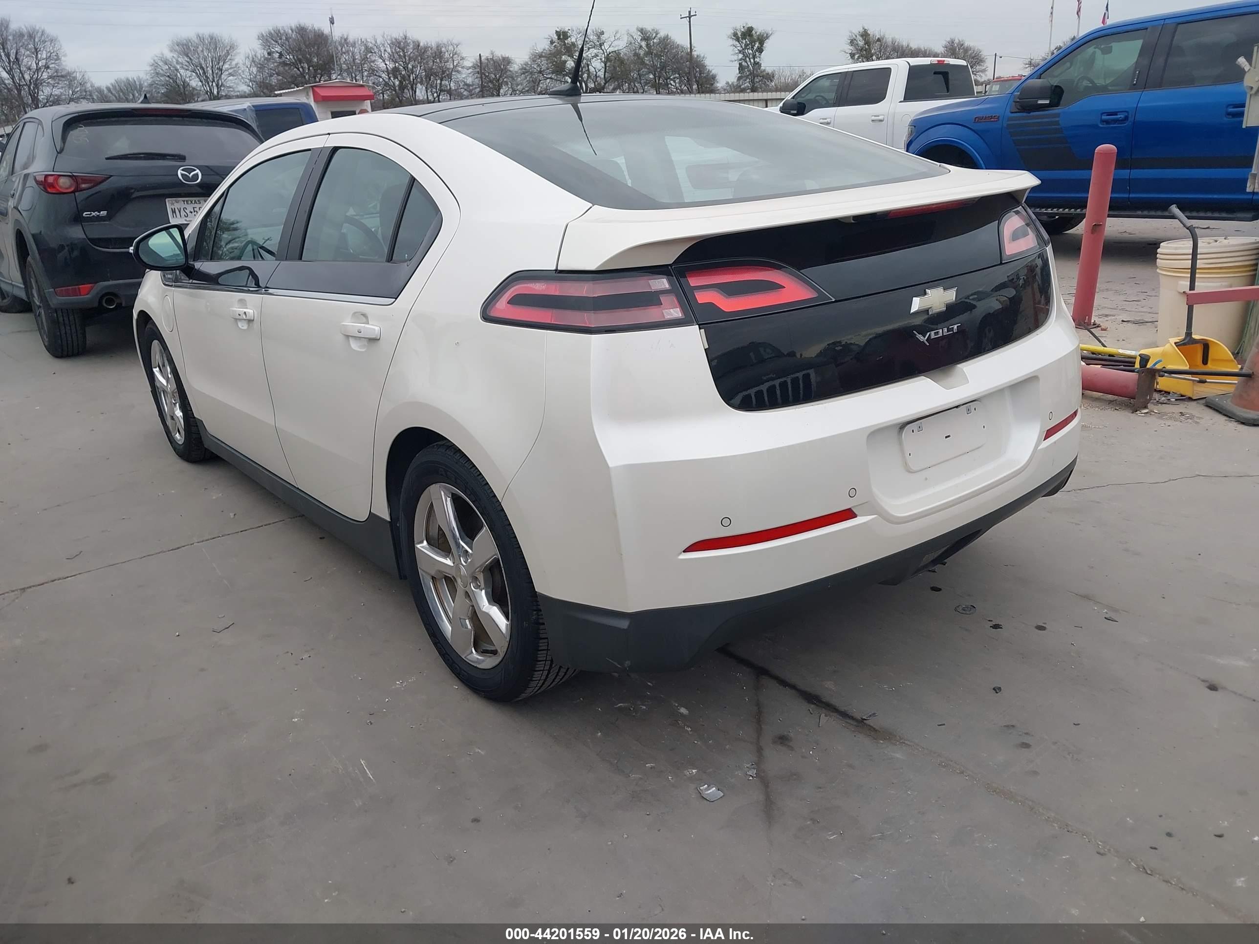 CHEVROLET VOLT image 3