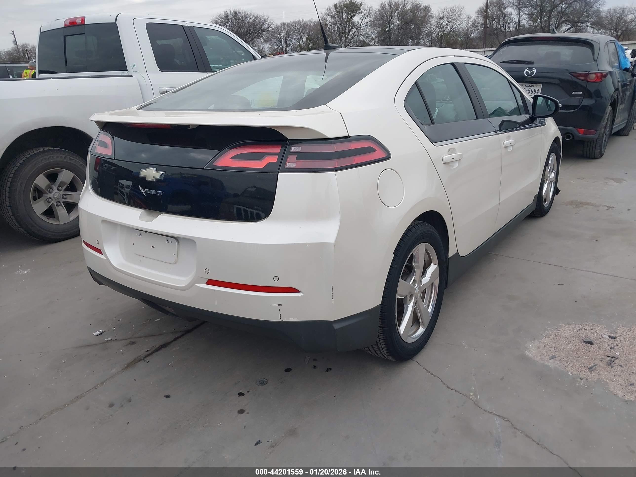 CHEVROLET VOLT image 4