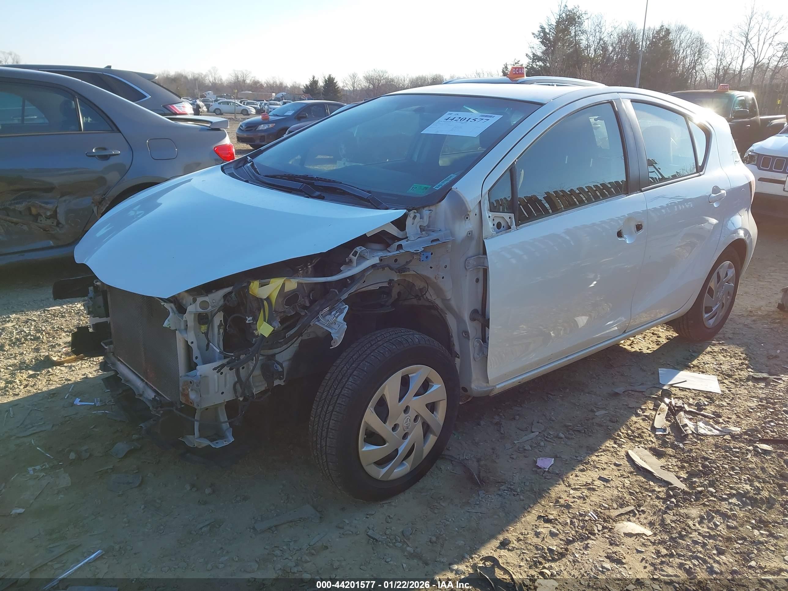 TOYOTA PRIUS image 2