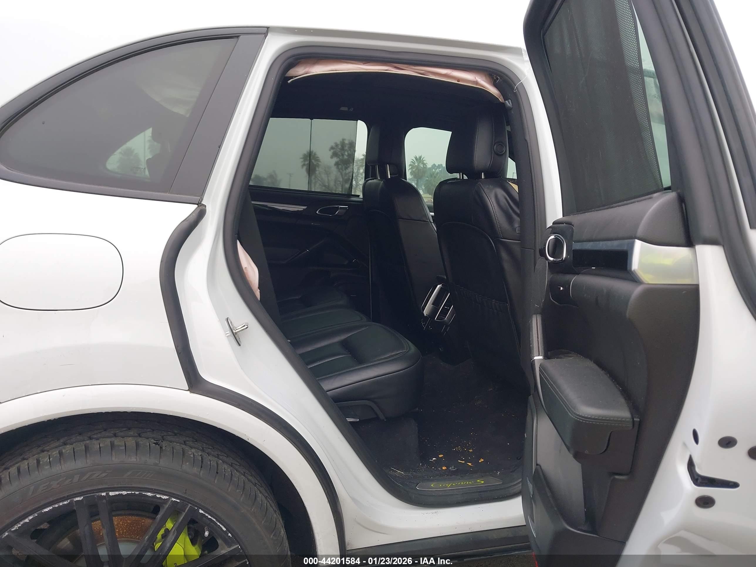 PORSCHE CAYENNE image 8