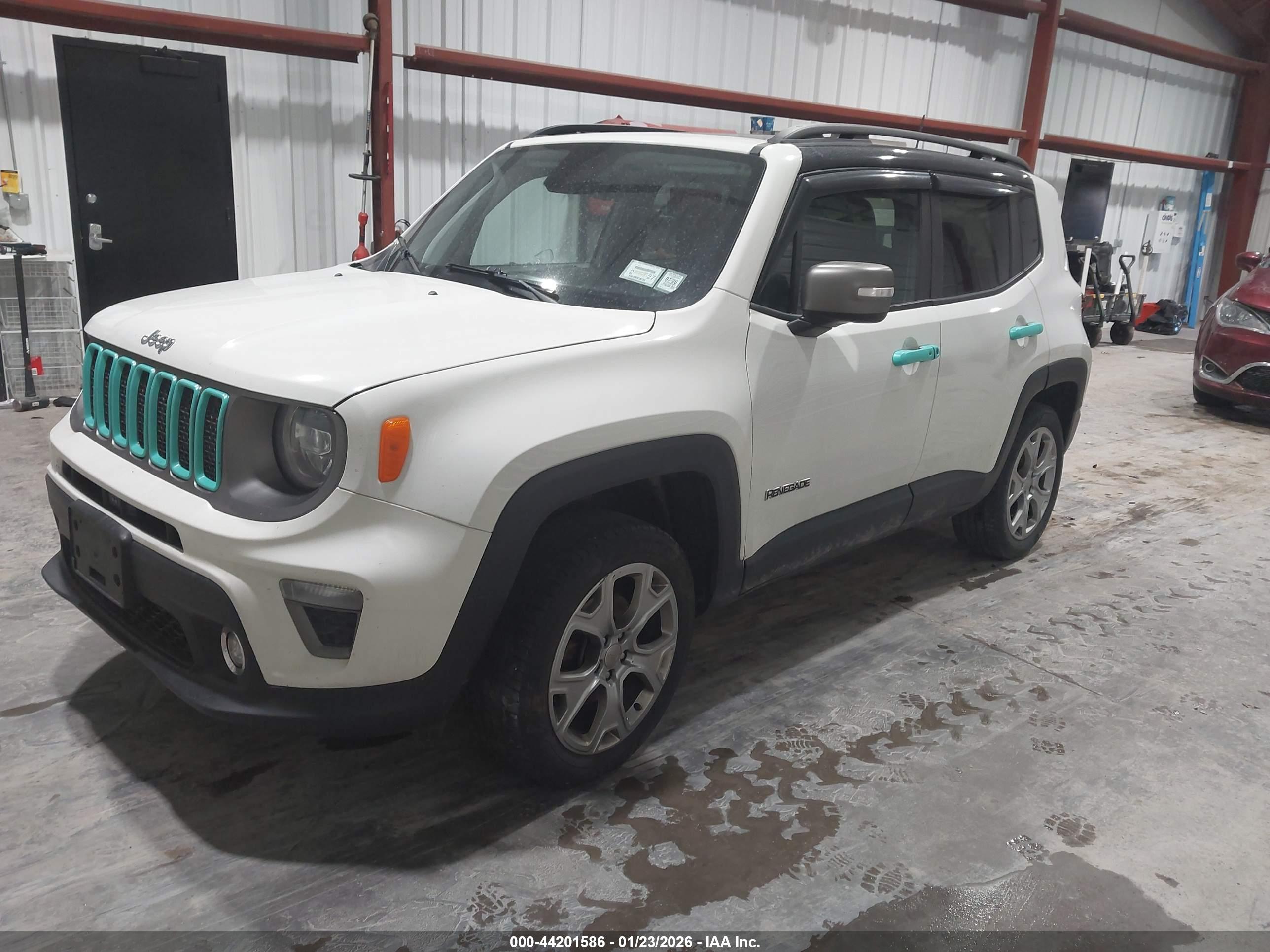 JEEP RENEGADE image 2