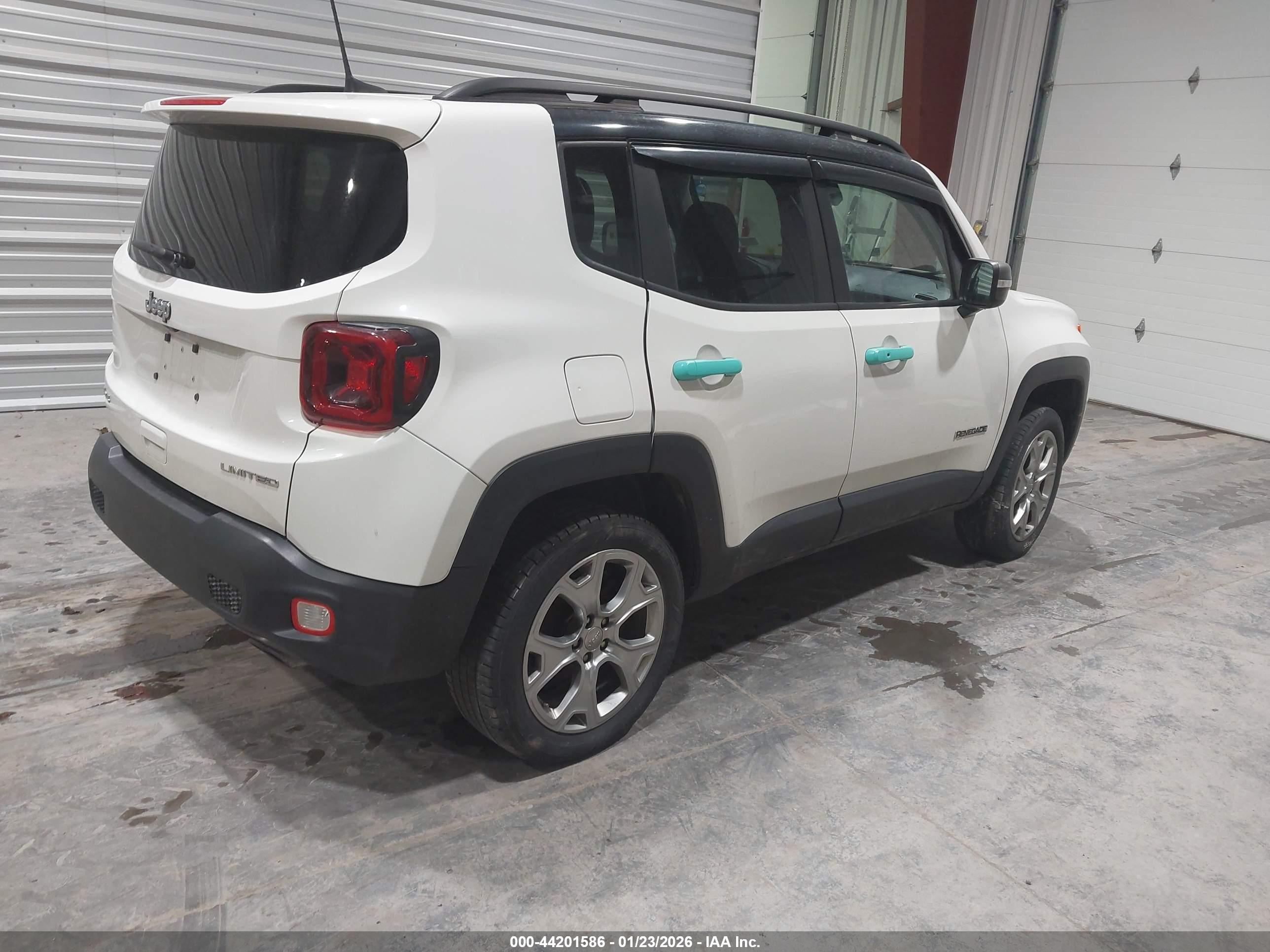 JEEP RENEGADE image 4