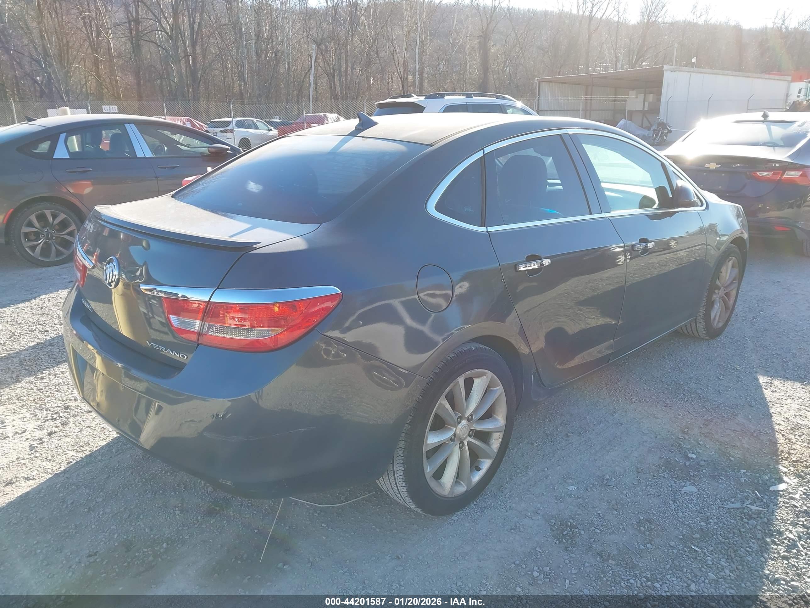 BUICK VERANO image 4