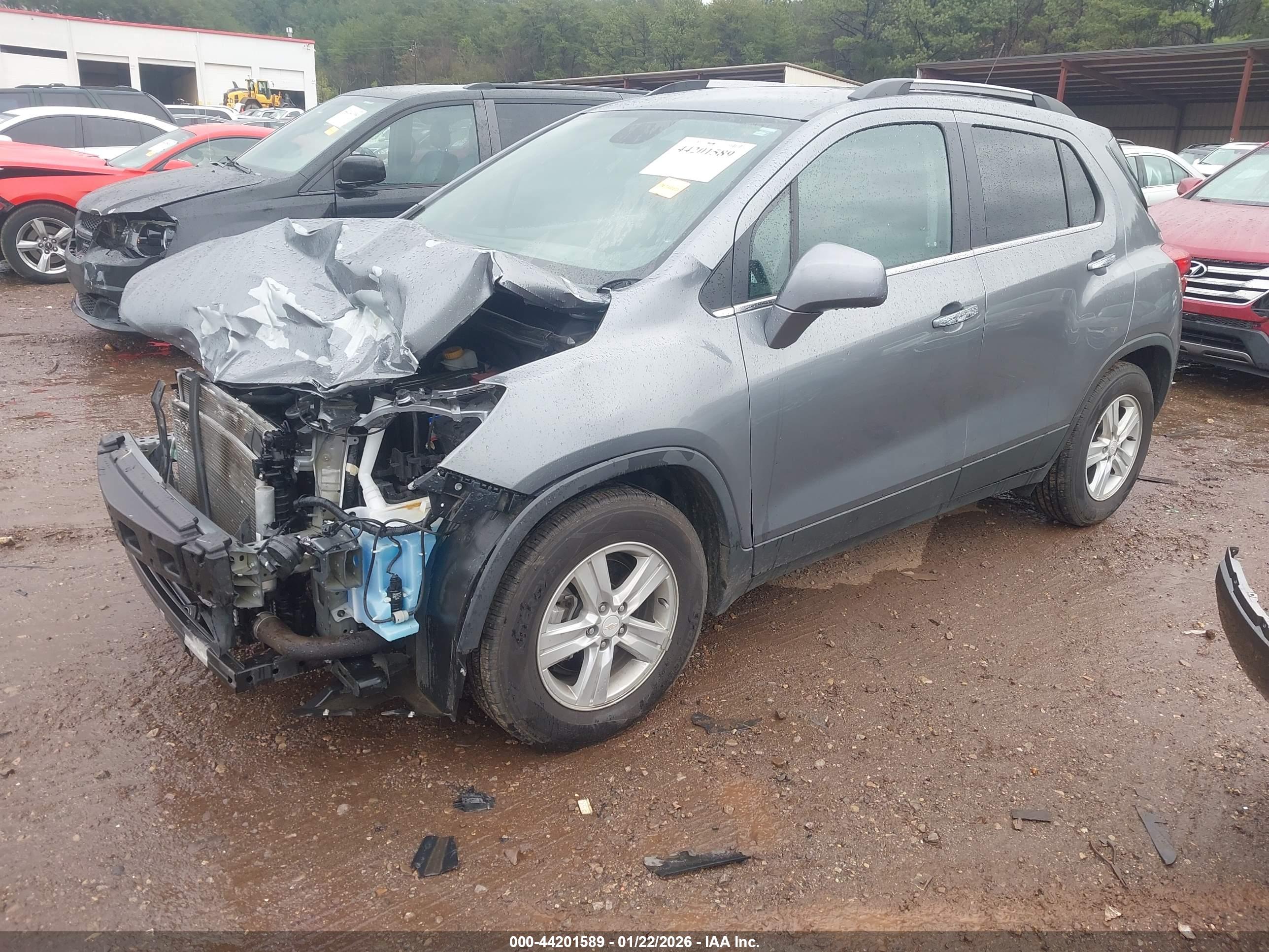 CHEVROLET TRAX image 2