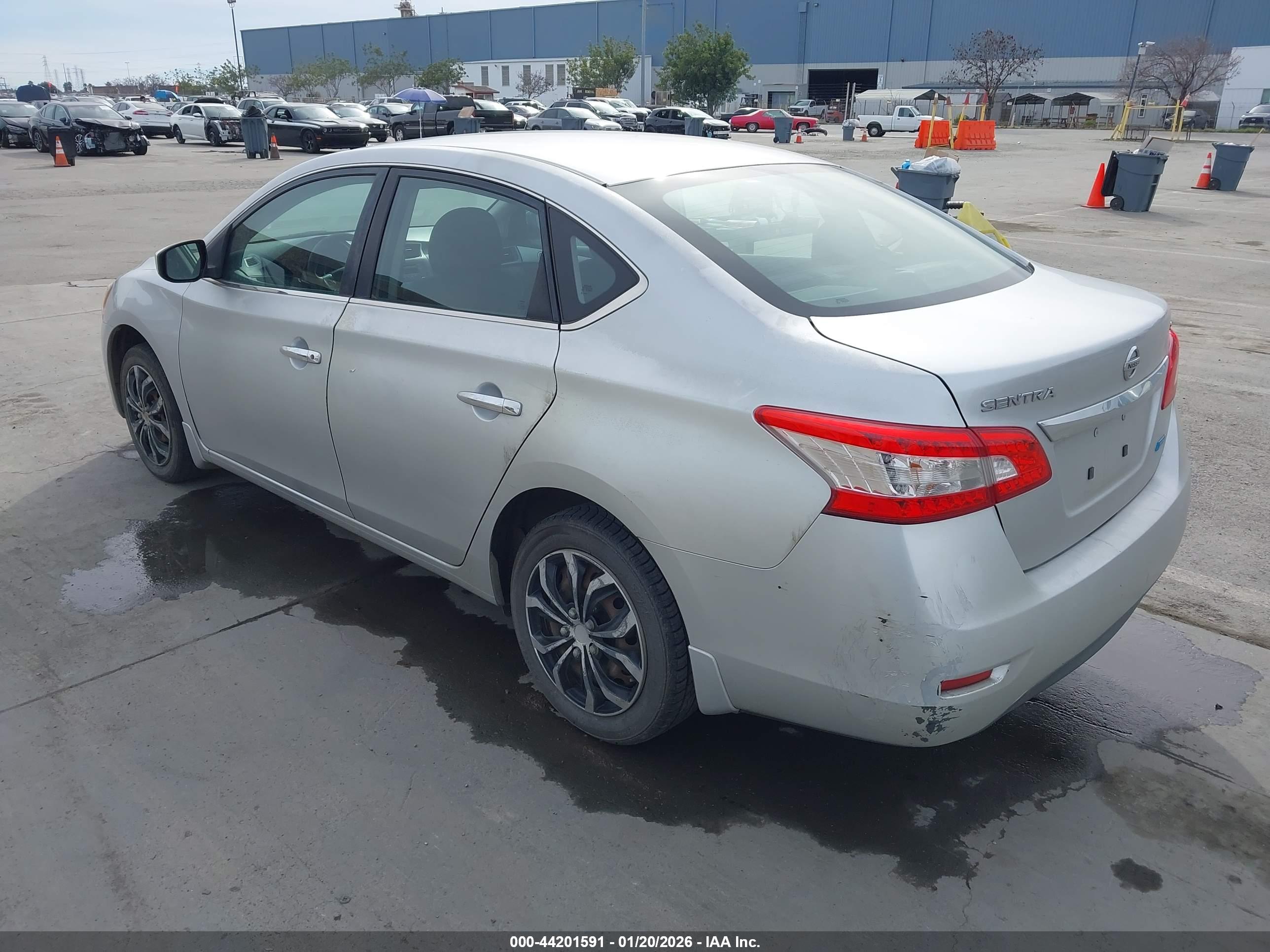 NISSAN SENTRA image 3