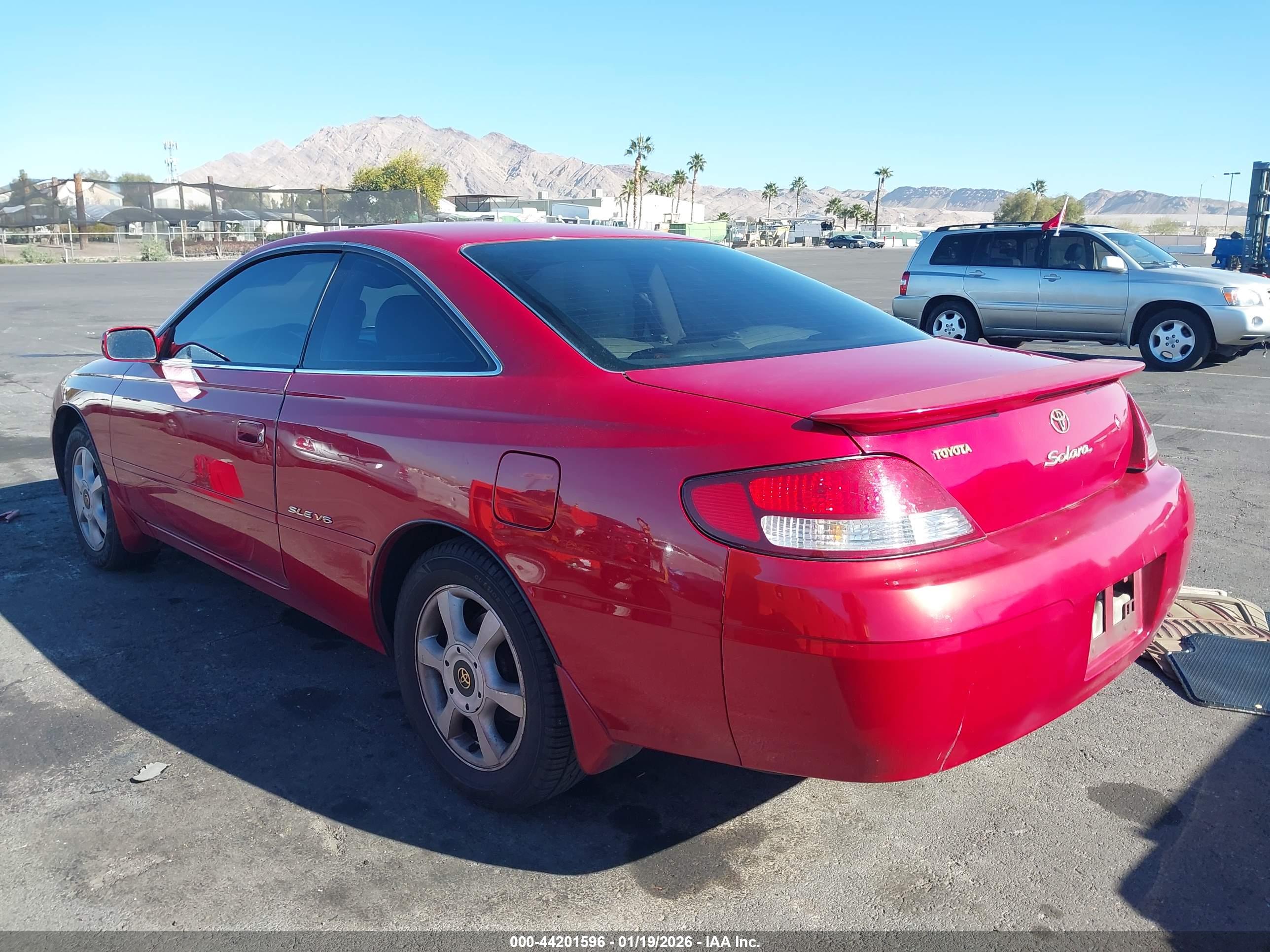 TOYOTA CAMRY image 3