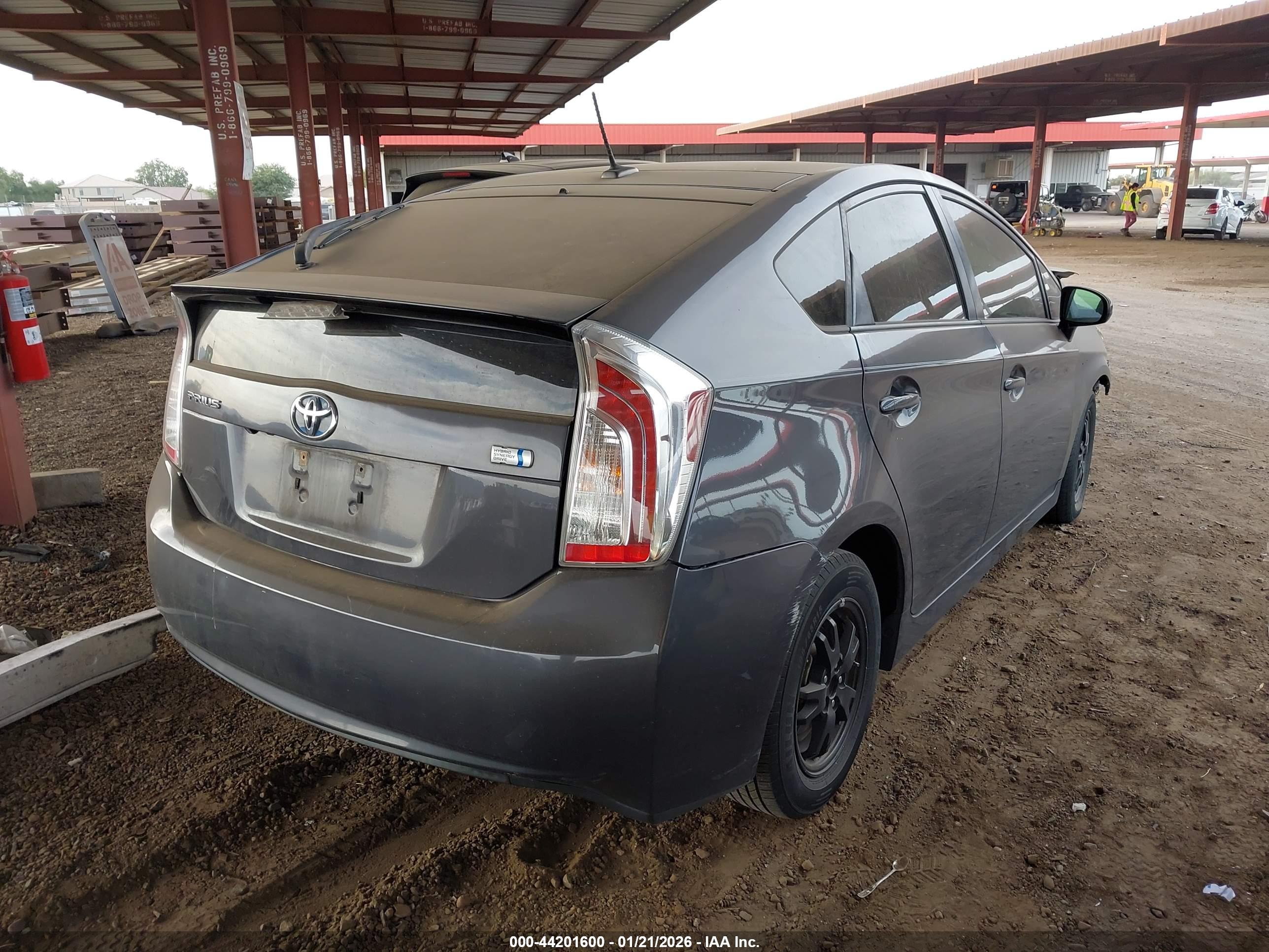 TOYOTA PRIUS image 4