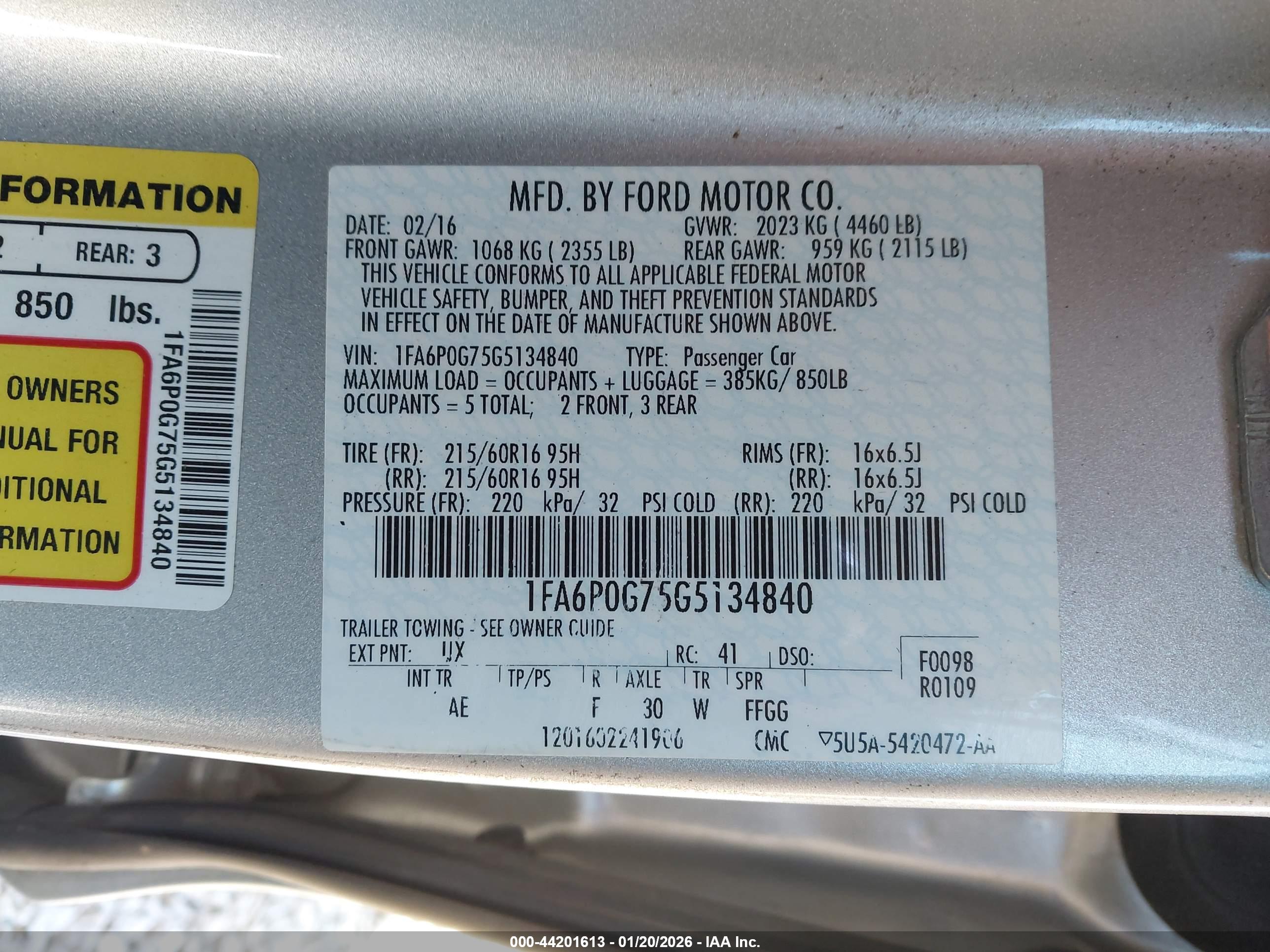 FORD FUSION image 9