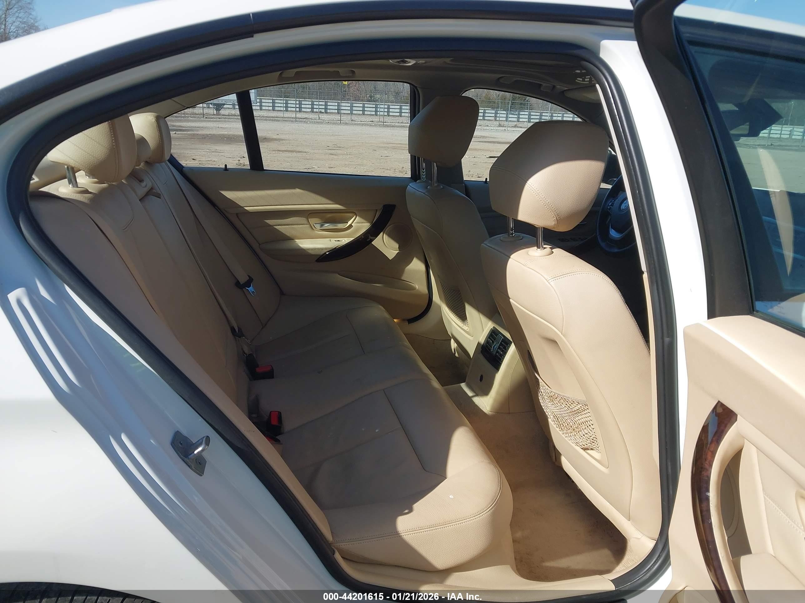 BMW 328I image 8